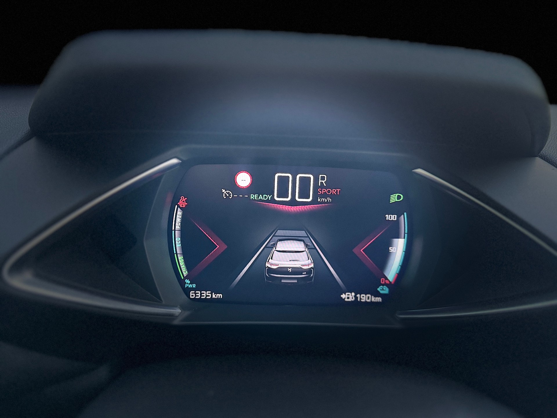 DS AUTOMOBILES DS 3 Crossback E-Tense 136 Performance Line-image-18