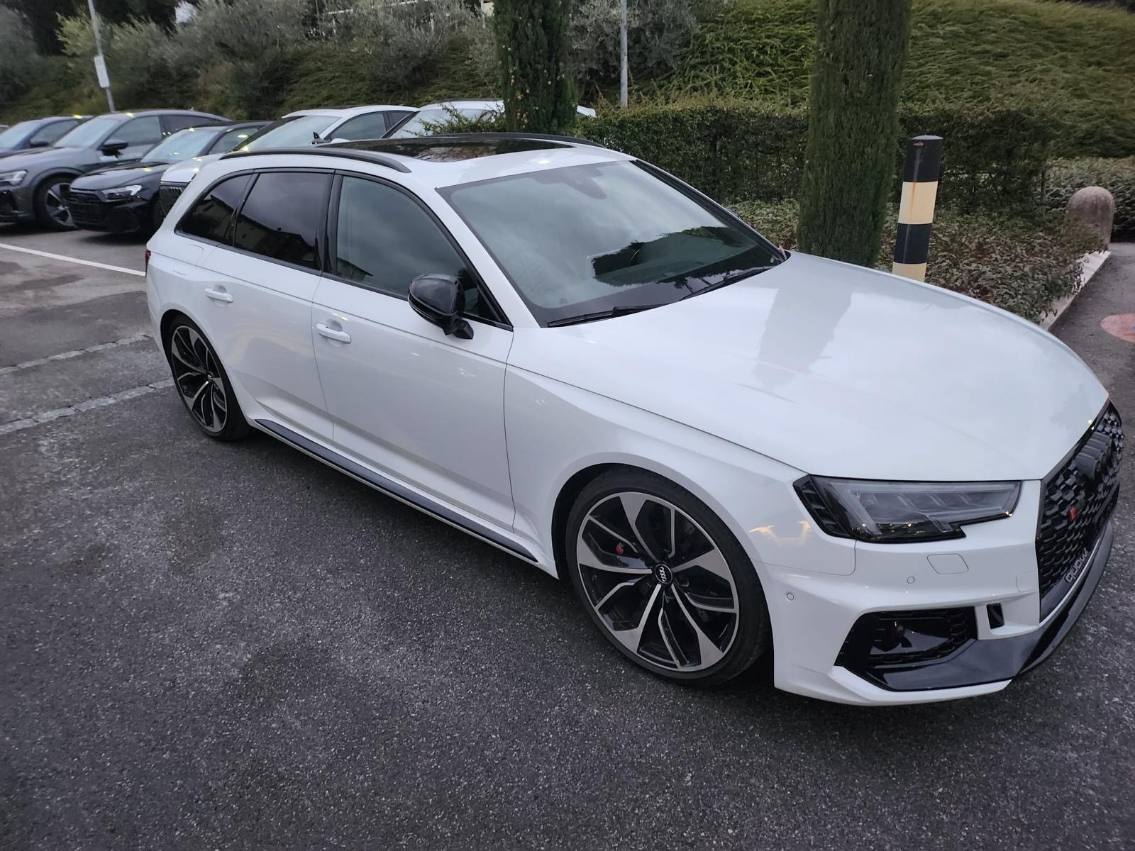 AUDI RS4 Avant 2.9 TFSI quattro tiptronic-image-0