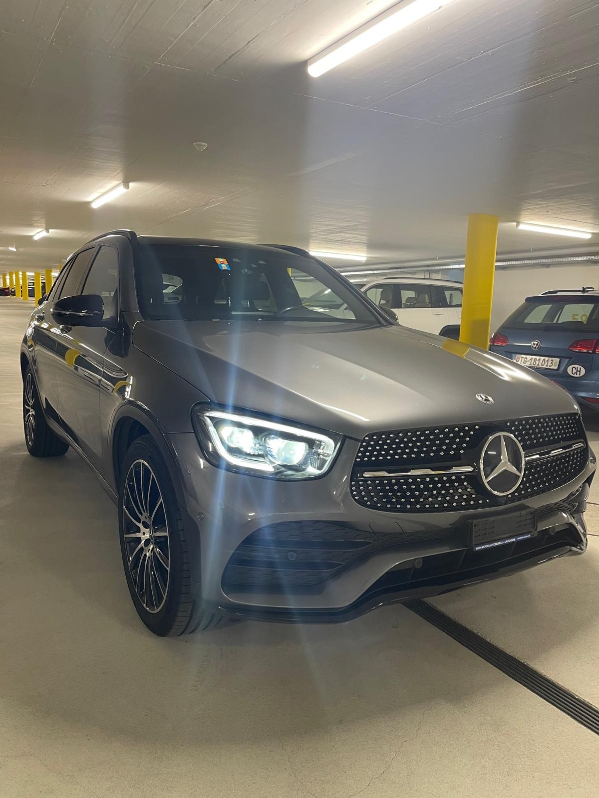 MERCEDES-BENZ GLC 220 d AMG Line 4m 9-G-image-0