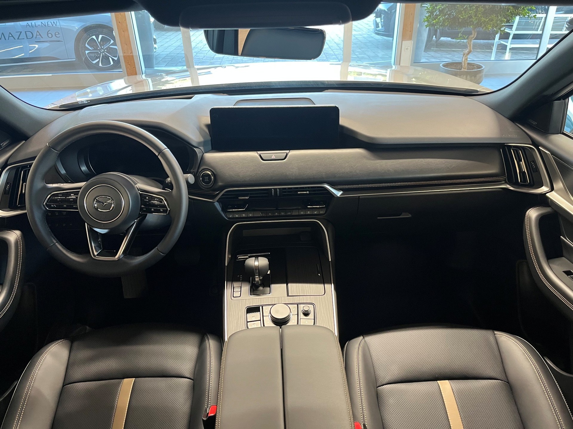 MAZDA CX-60 3.3L e-Skyactiv D 254 MHEV AWD Homura Plus-image-9