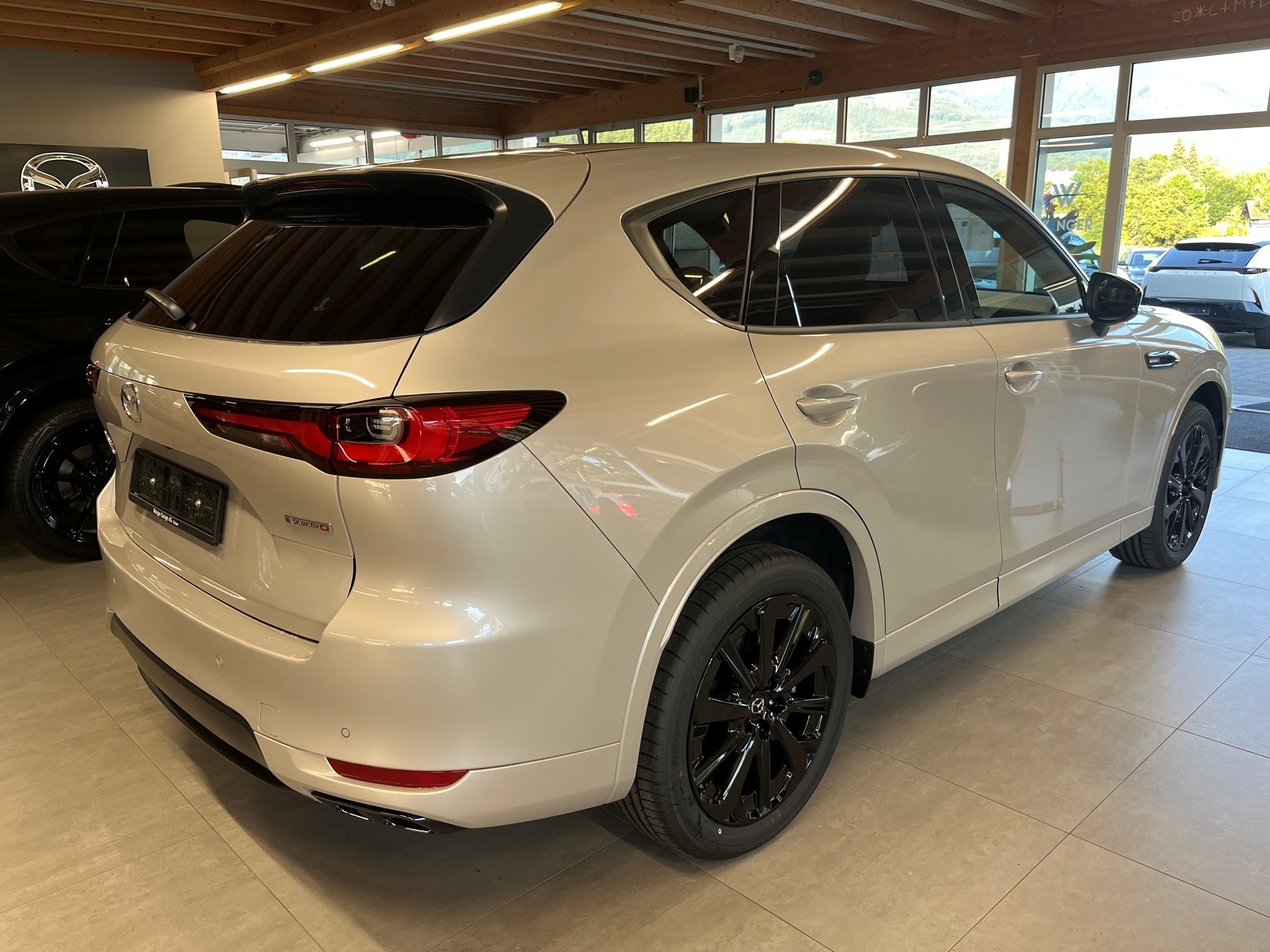 MAZDA CX-60 3.3L e-Skyactiv D 254 MHEV AWD Homura Plus-image-3