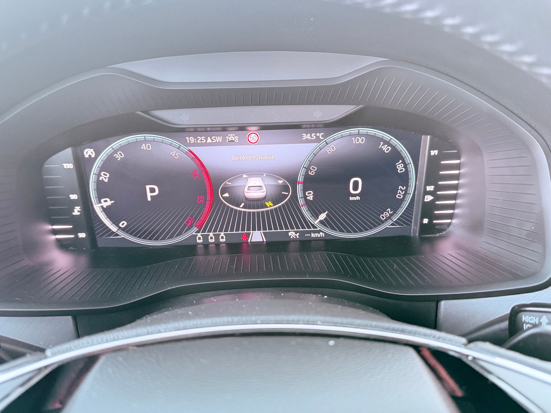 SKODA Kodiaq 2.0 TDI CR Ambition 4x4 DSG-image-12