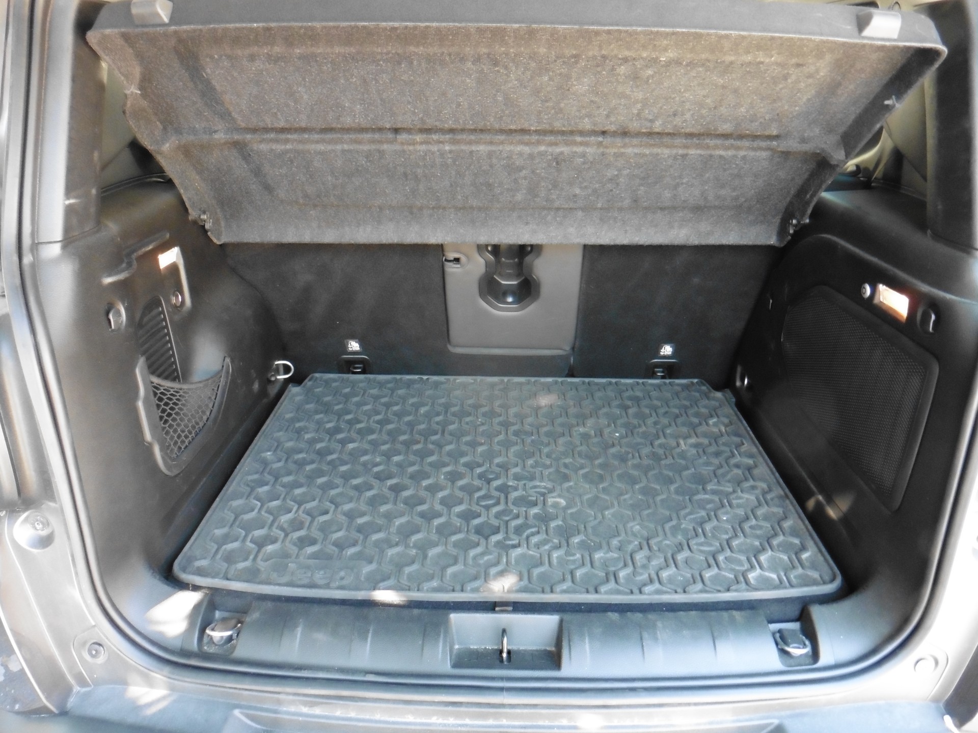 JEEP Renegade 1.4 Turbo Limited AWD-image-24