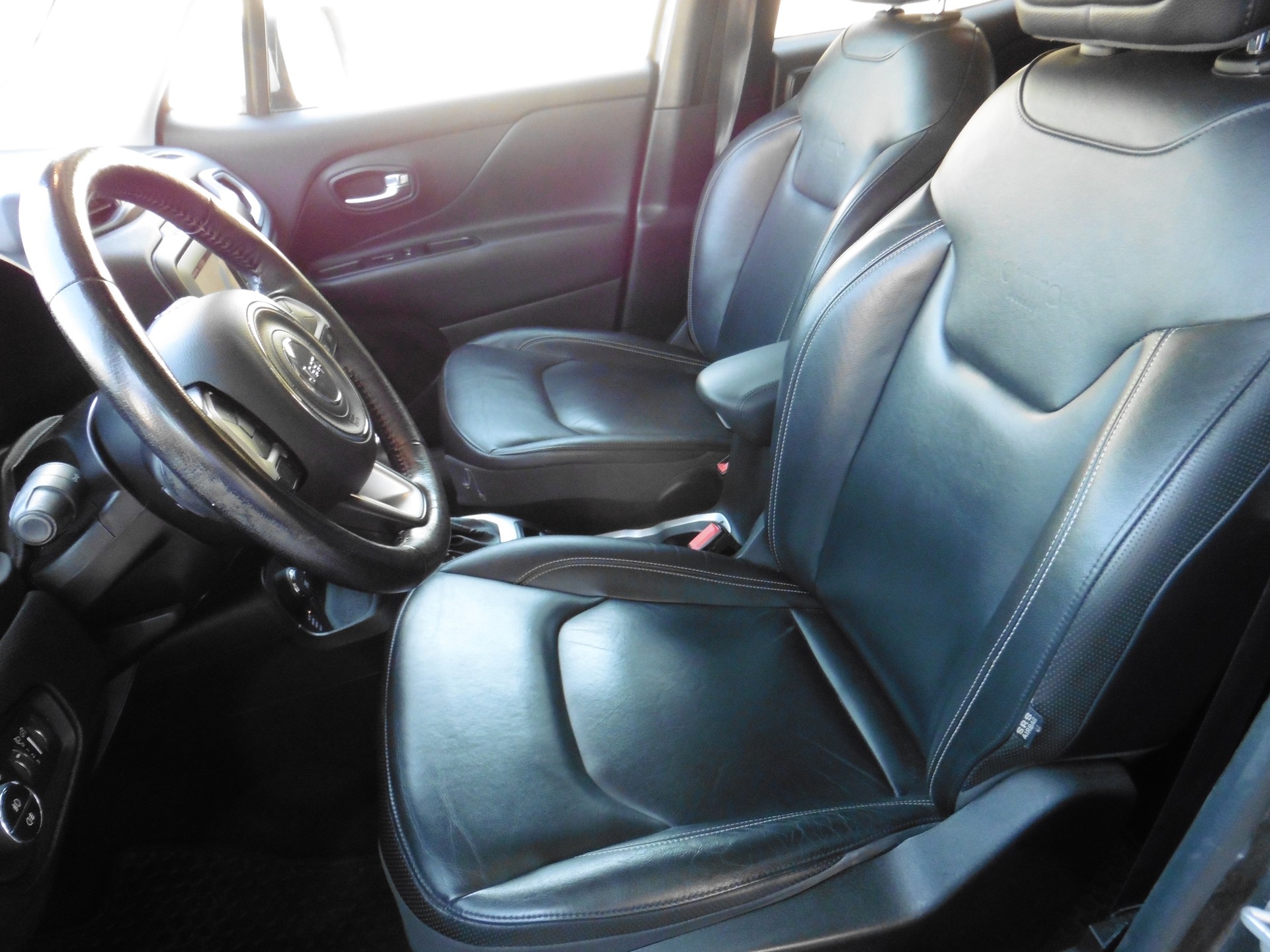 JEEP Renegade 1.4 Turbo Limited AWD-image-19