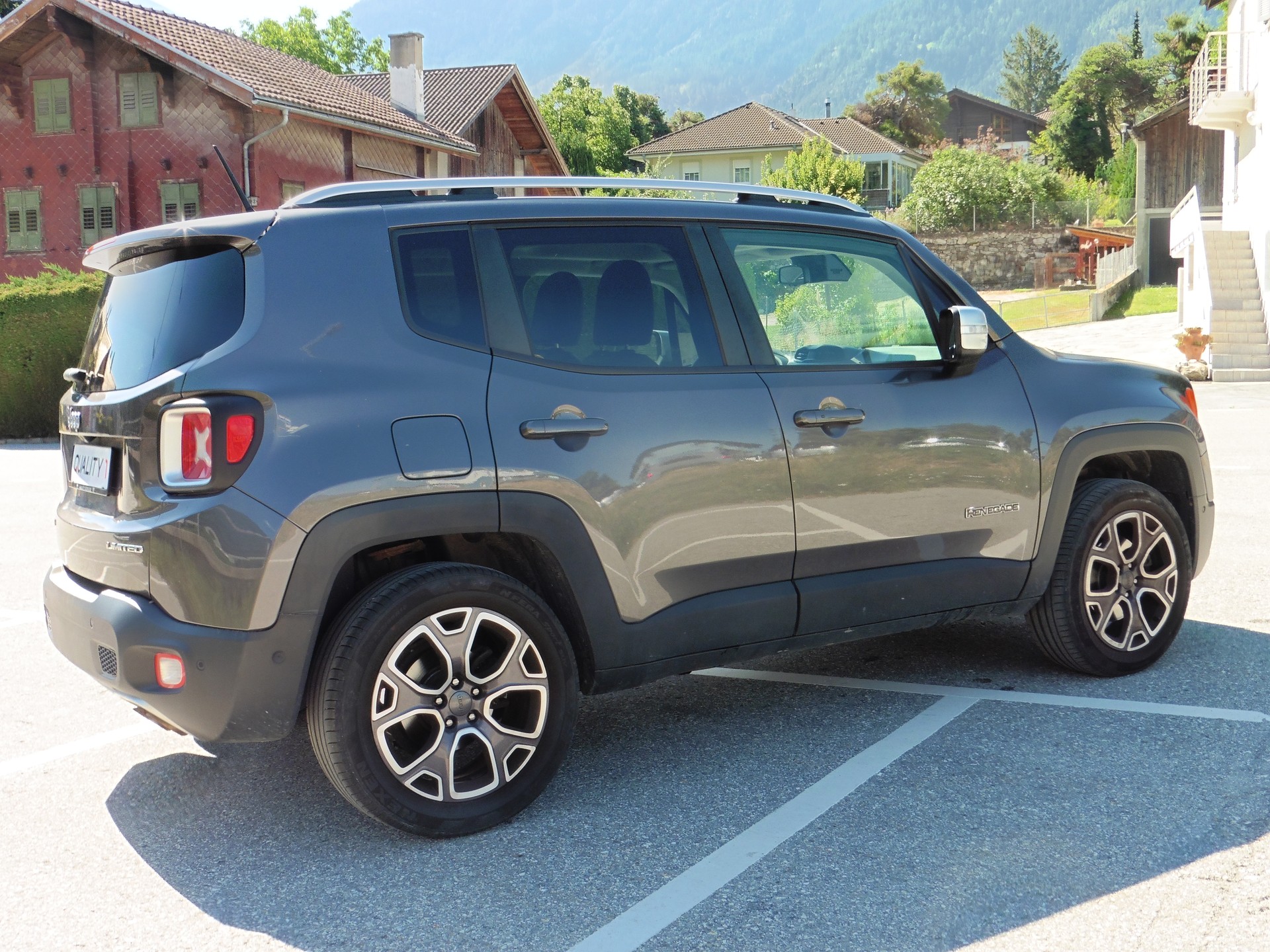 JEEP Renegade 1.4 Turbo Limited AWD-image-10