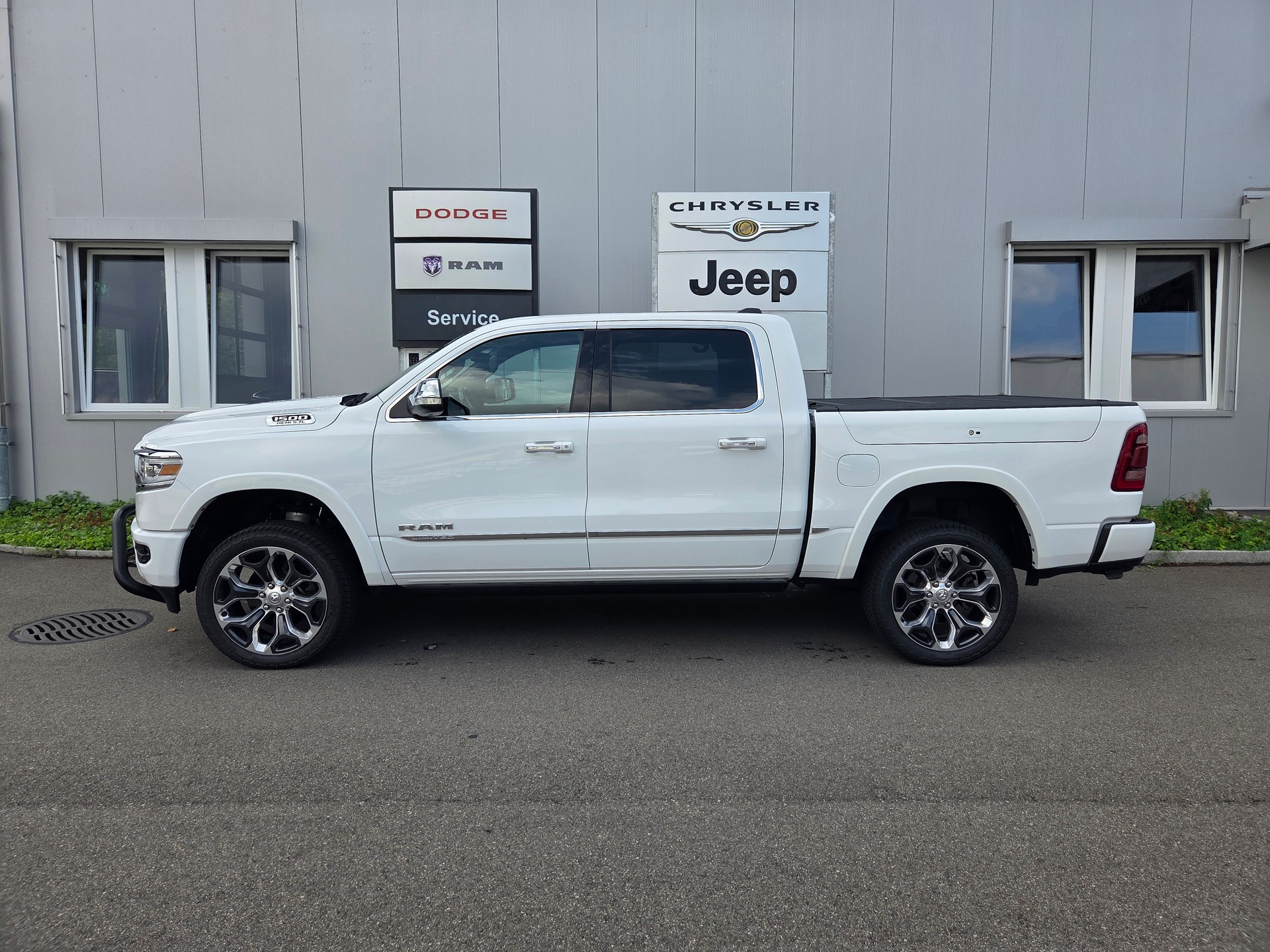 DODGE Ram 1500 5.7 V8 4x4 Limited 396PS / 3.5T AHK