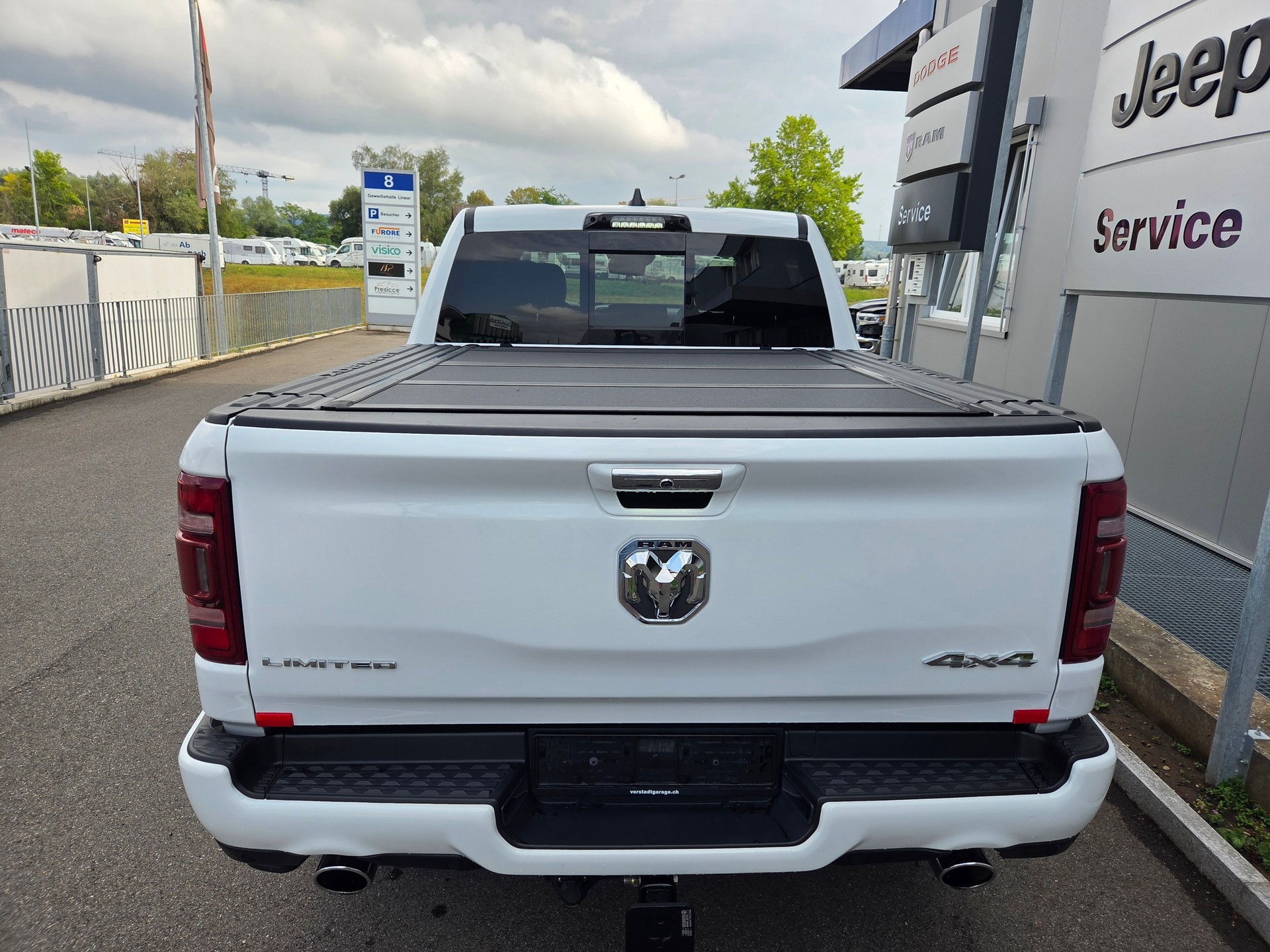 DODGE Ram 1500 5.7 V8 4x4 Limited 396PS / 3.5T AHK-showroom-element-3