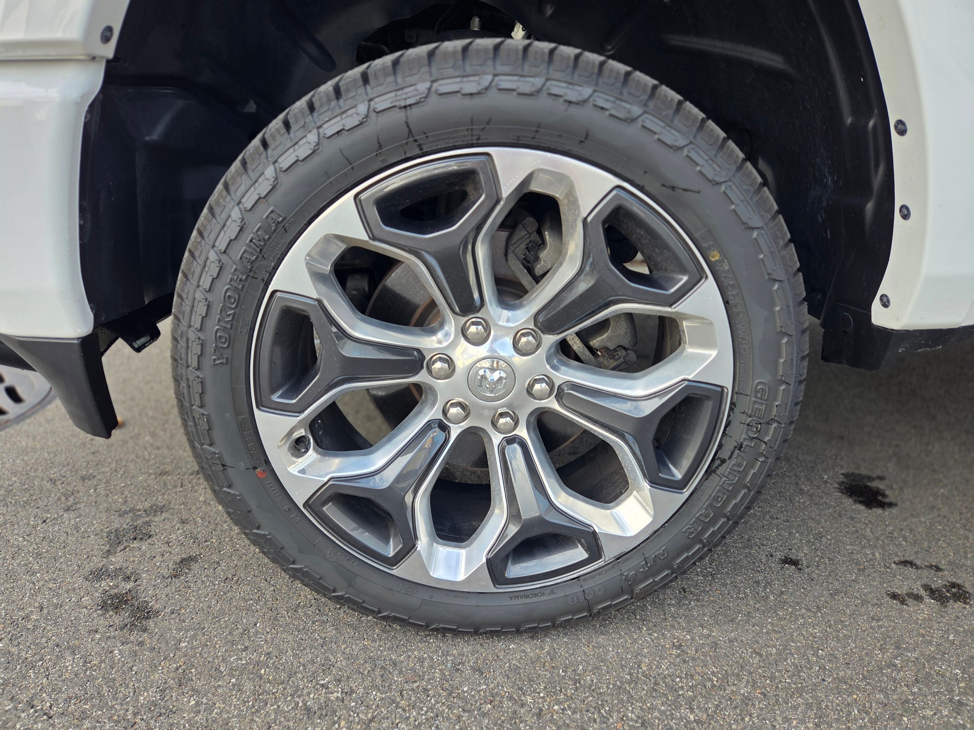 DODGE Ram 1500 5.7 V8 4x4 Limited 396PS / 3.5T AHK-image-19