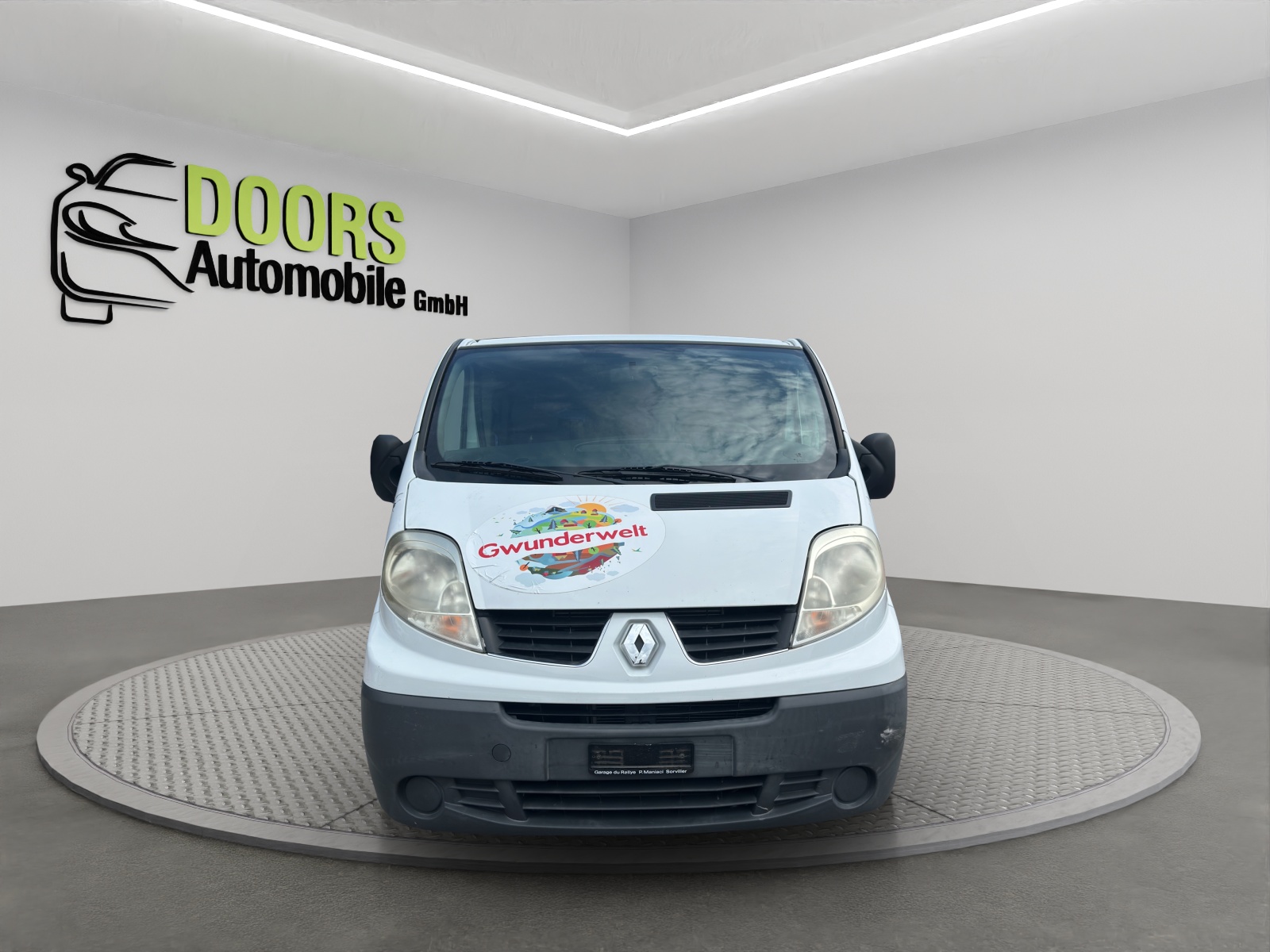 RENAULT Trafic 2.0 dCi 115 2.7t L1H1 Authentique-showroom-element-1
