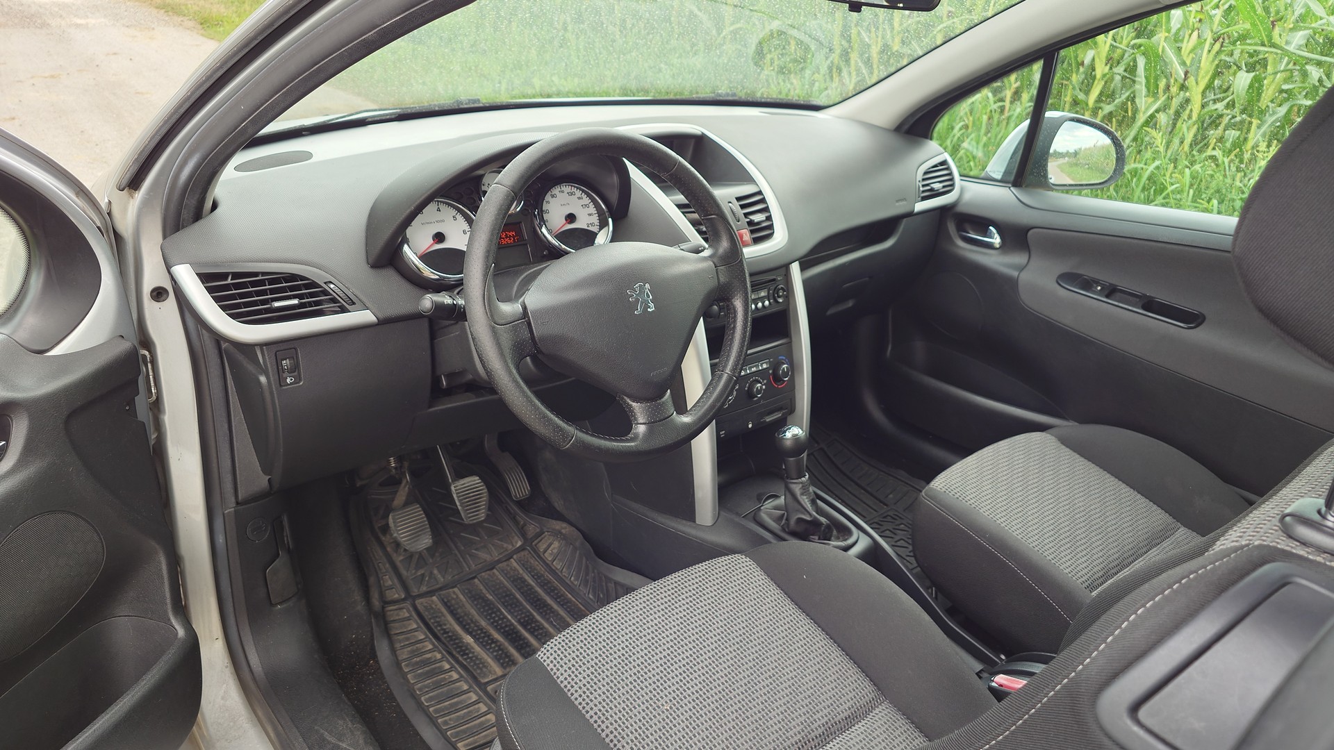 PEUGEOT 207 1.6 16V Sport Pack-image-8