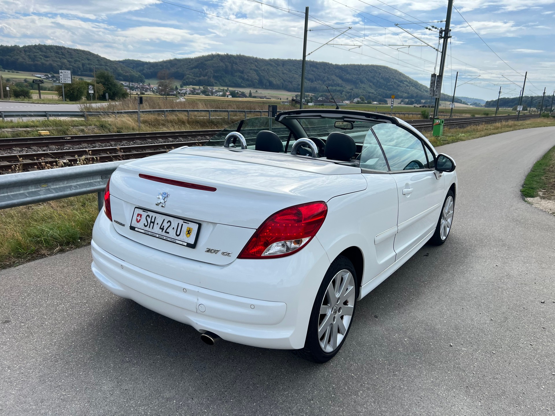PEUGEOT 207 CC 1.6 16V Sport Automatic-image-4
