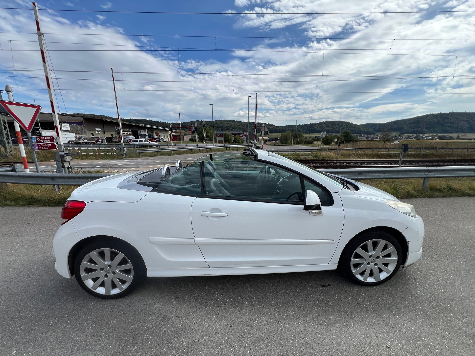 PEUGEOT 207 CC 1.6 16V Sport Automatic-image-3