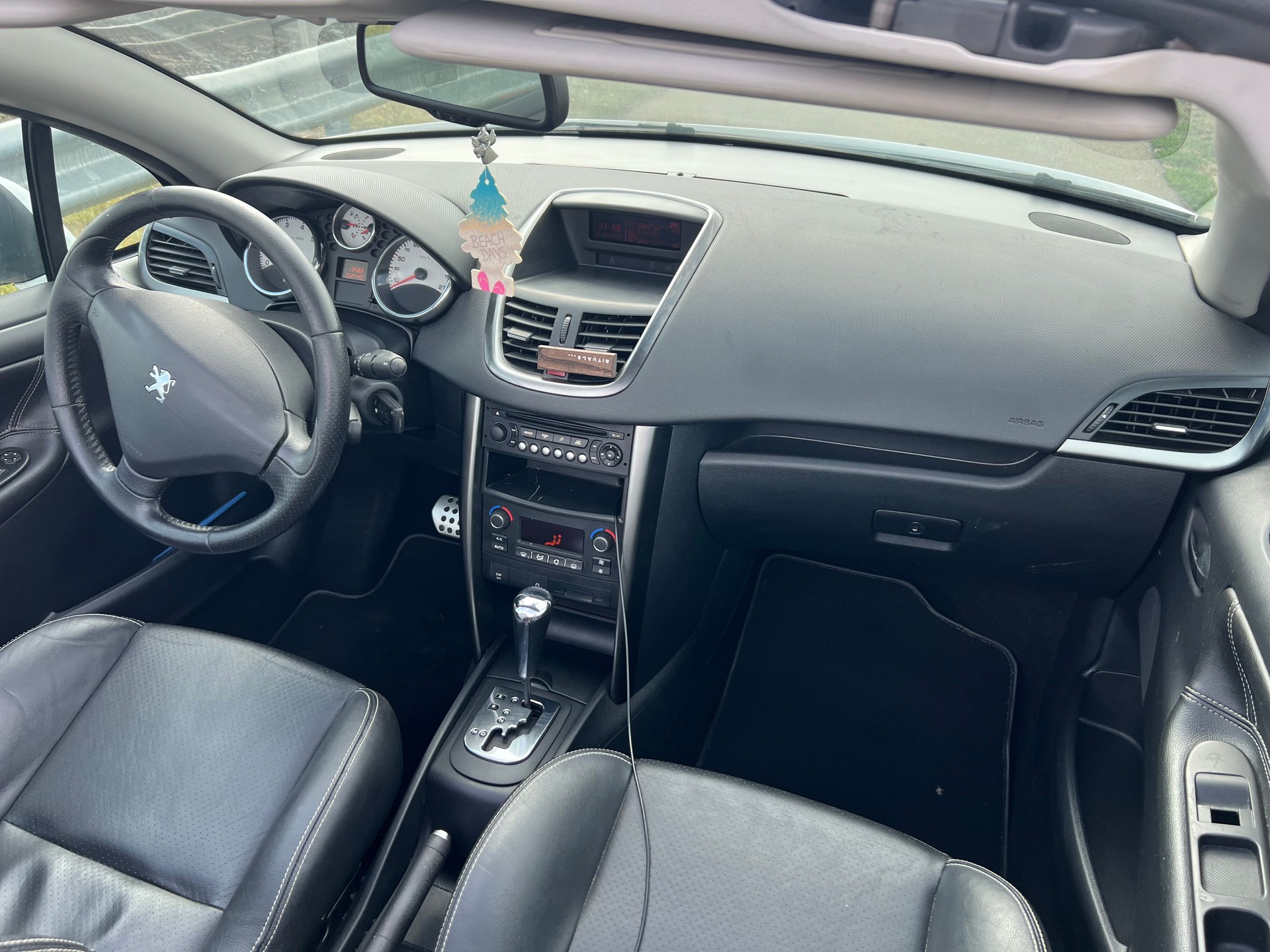 PEUGEOT 207 CC 1.6 16V Sport Automatic-image-12