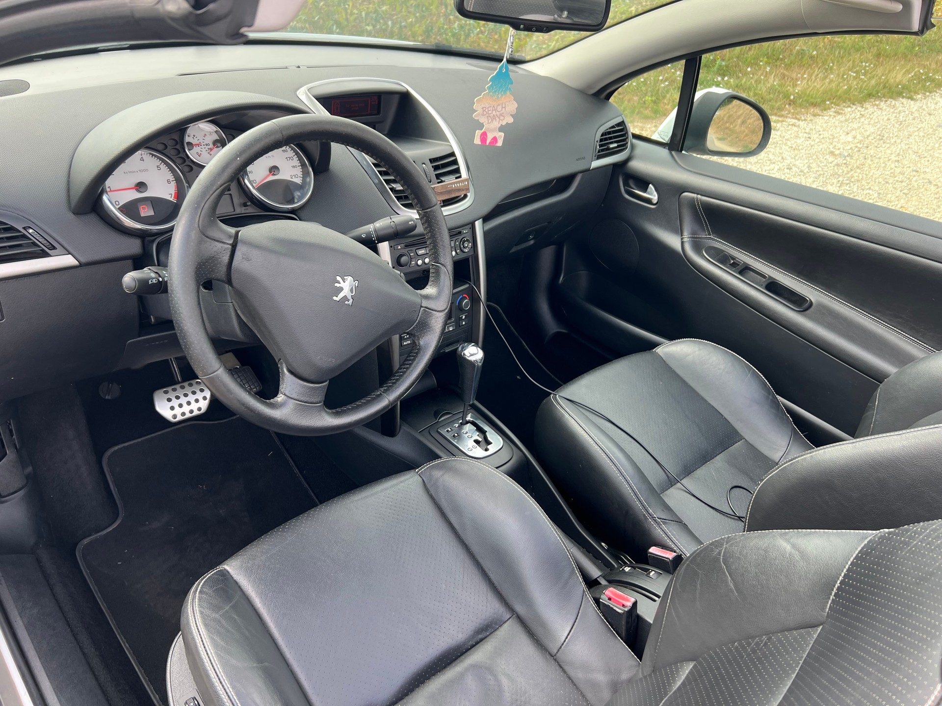 PEUGEOT 207 CC 1.6 16V Sport Automatic-image-11