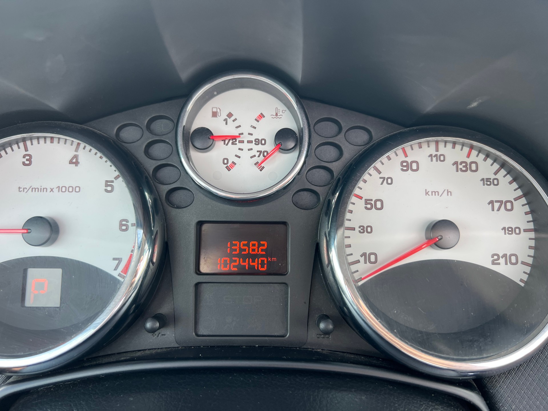 PEUGEOT 207 CC 1.6 16V Sport Automatic-image-13