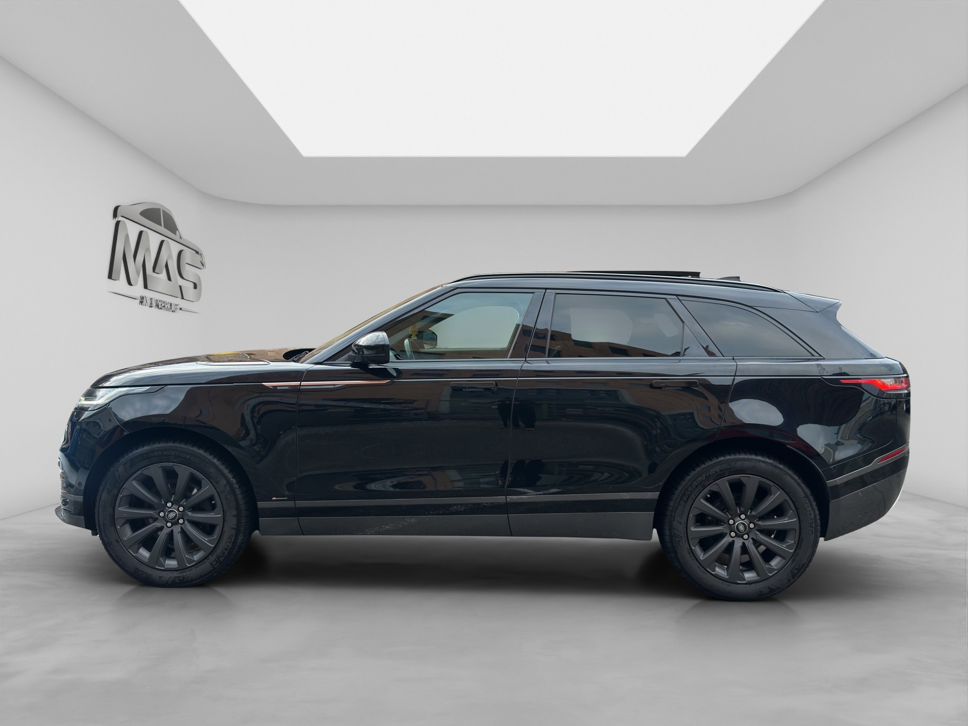 LAND ROVER Range Rover Velar R-Dynamic D 240 SE Automatic-image-3