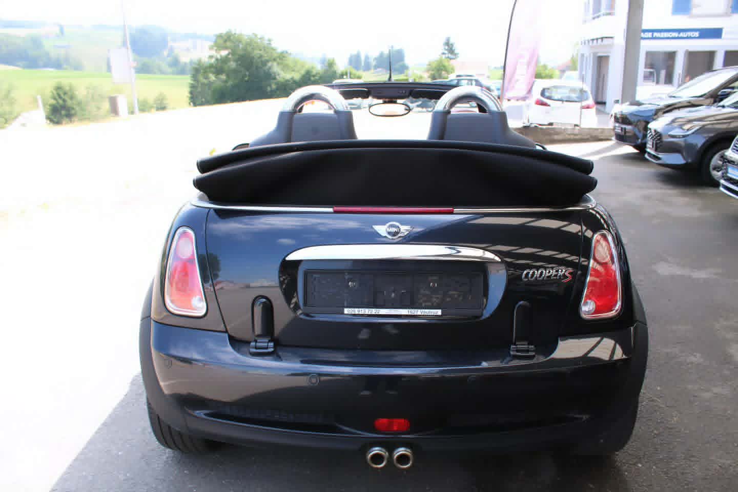 MINI Cooper S Cabriolet-image-5