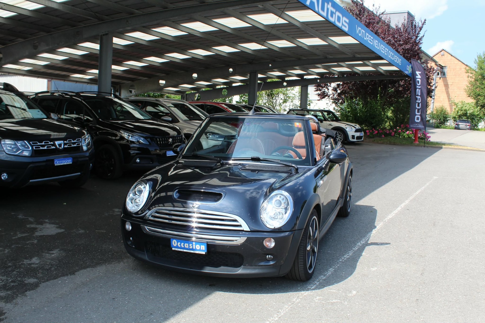 MINI Cooper S Cabriolet-image-0