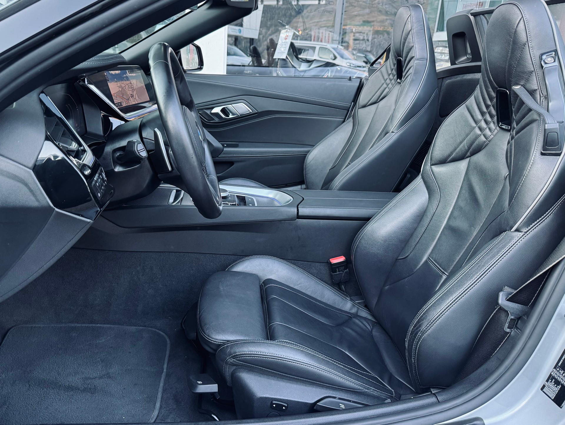 BMW Z4 sDrive 20i M Sport Steptronic-image-9
