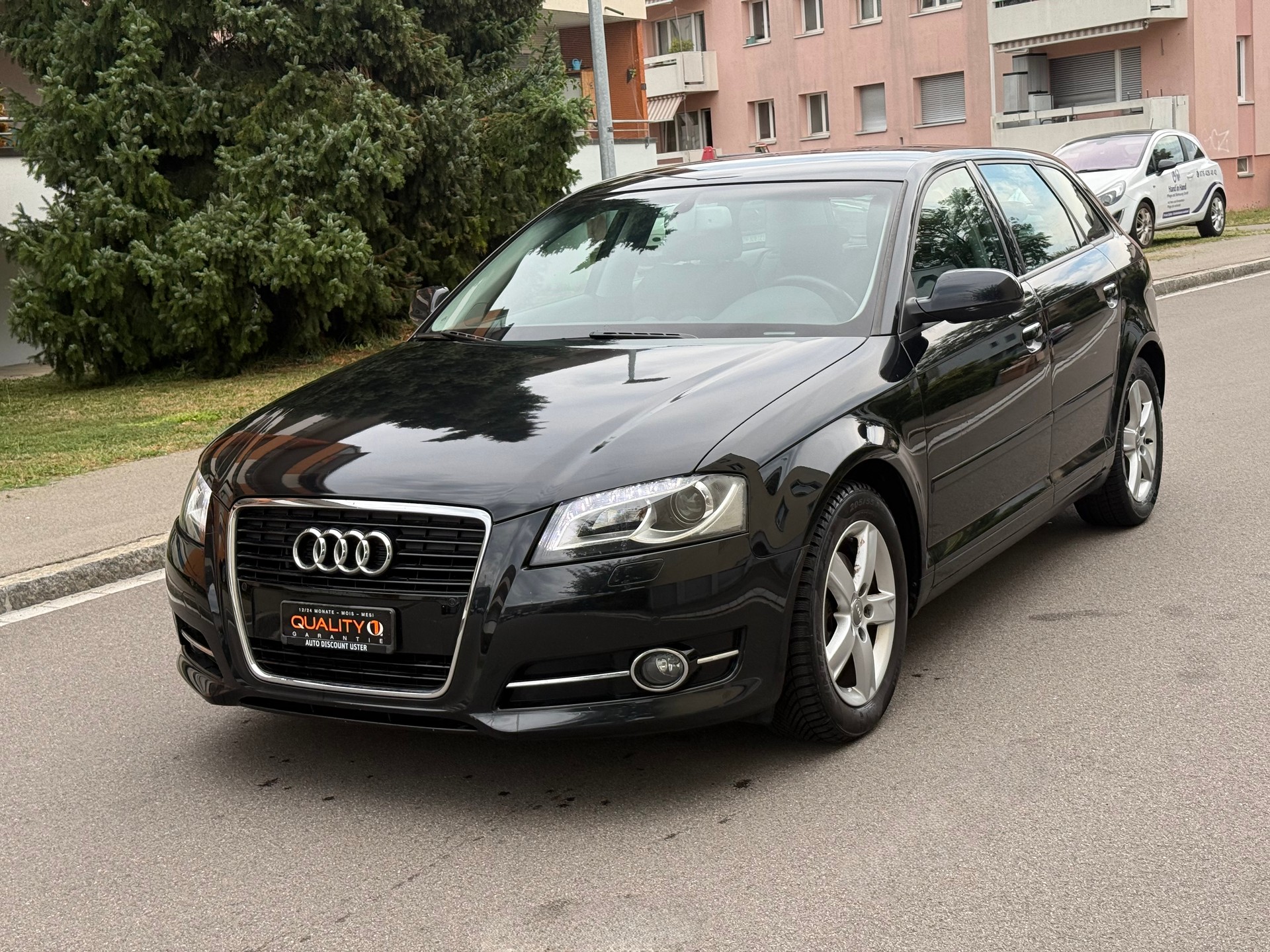 AUDI A3 Sportback 1.8 TFSI Ambiente S-tronic-image-1