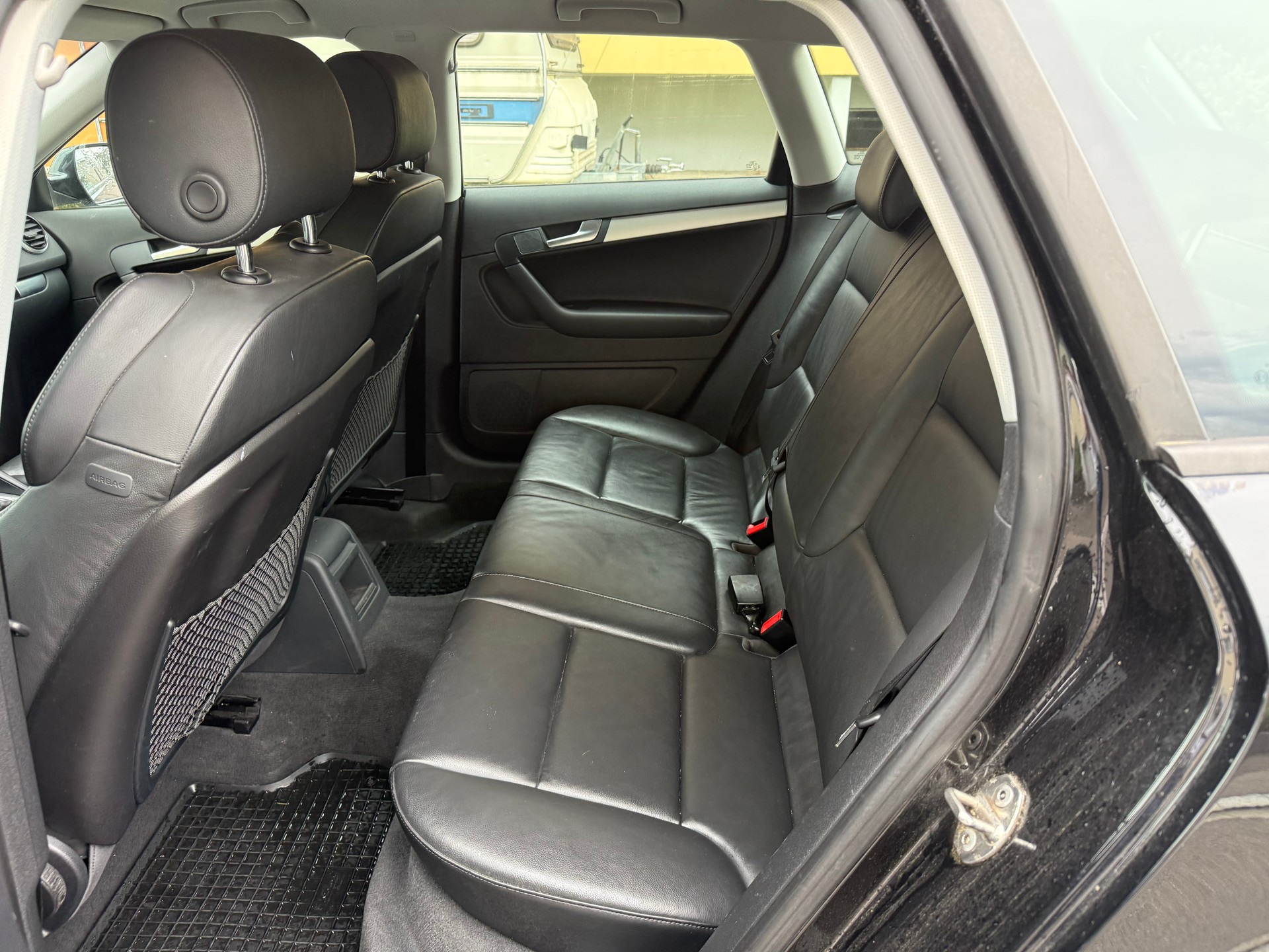 AUDI A3 Sportback 1.8 TFSI Ambiente S-tronic-image-7