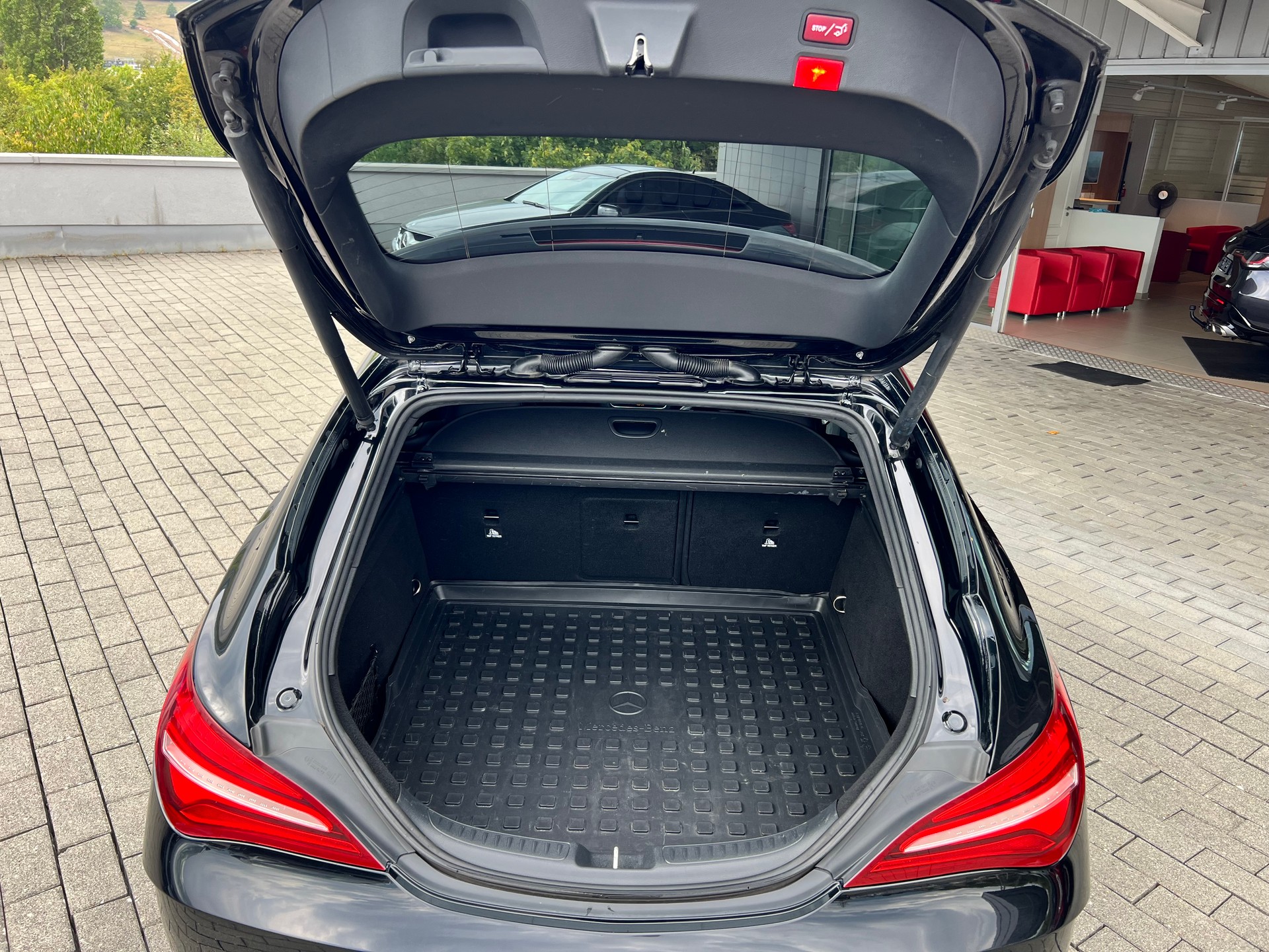 MERCEDES-BENZ CLA 220 AMG Line 4Matic-image-8