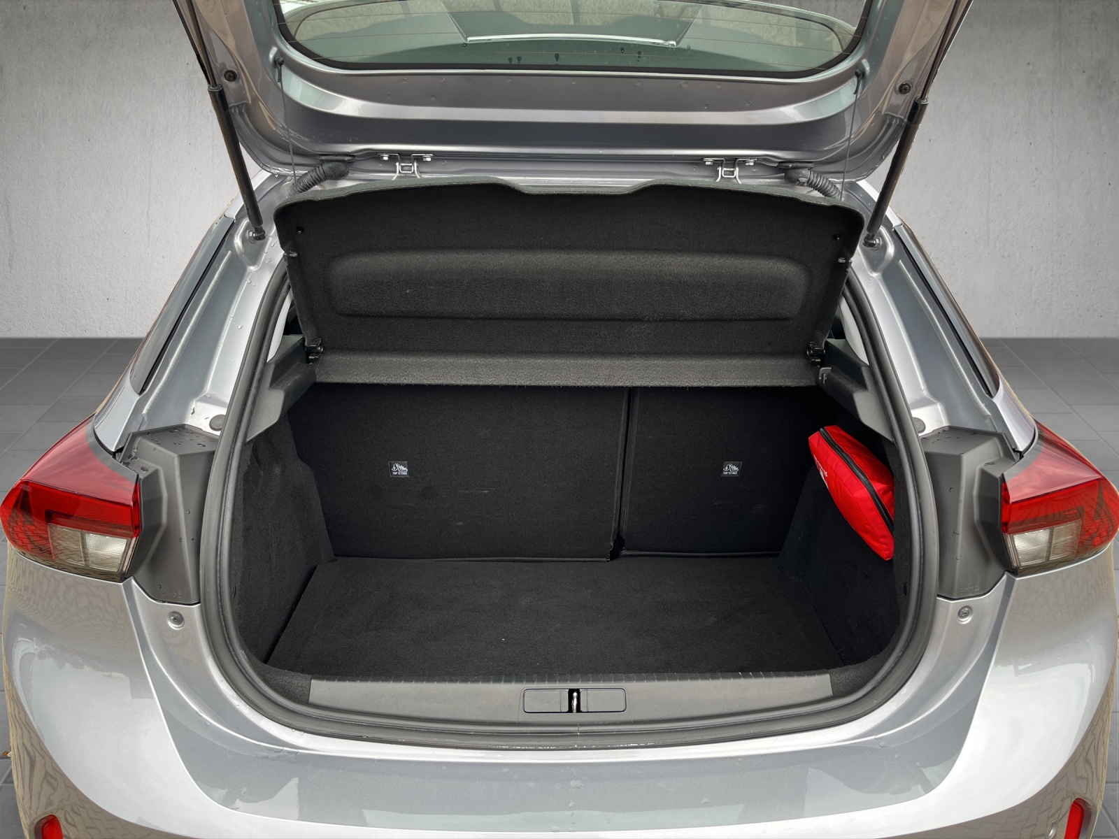 OPEL Corsa 1.2 T Elegance-image-14