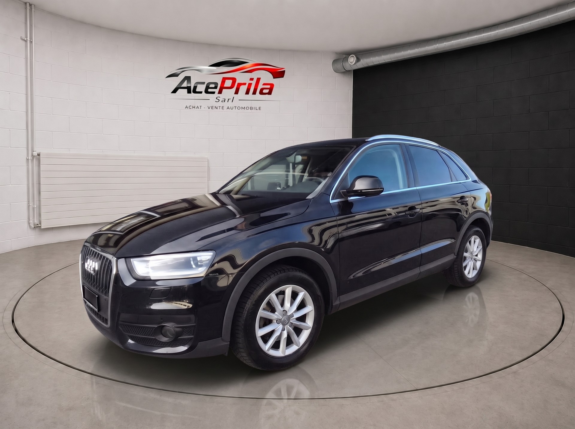 AUDI Q3 2.0 TDI quattro S-tronic-image-0