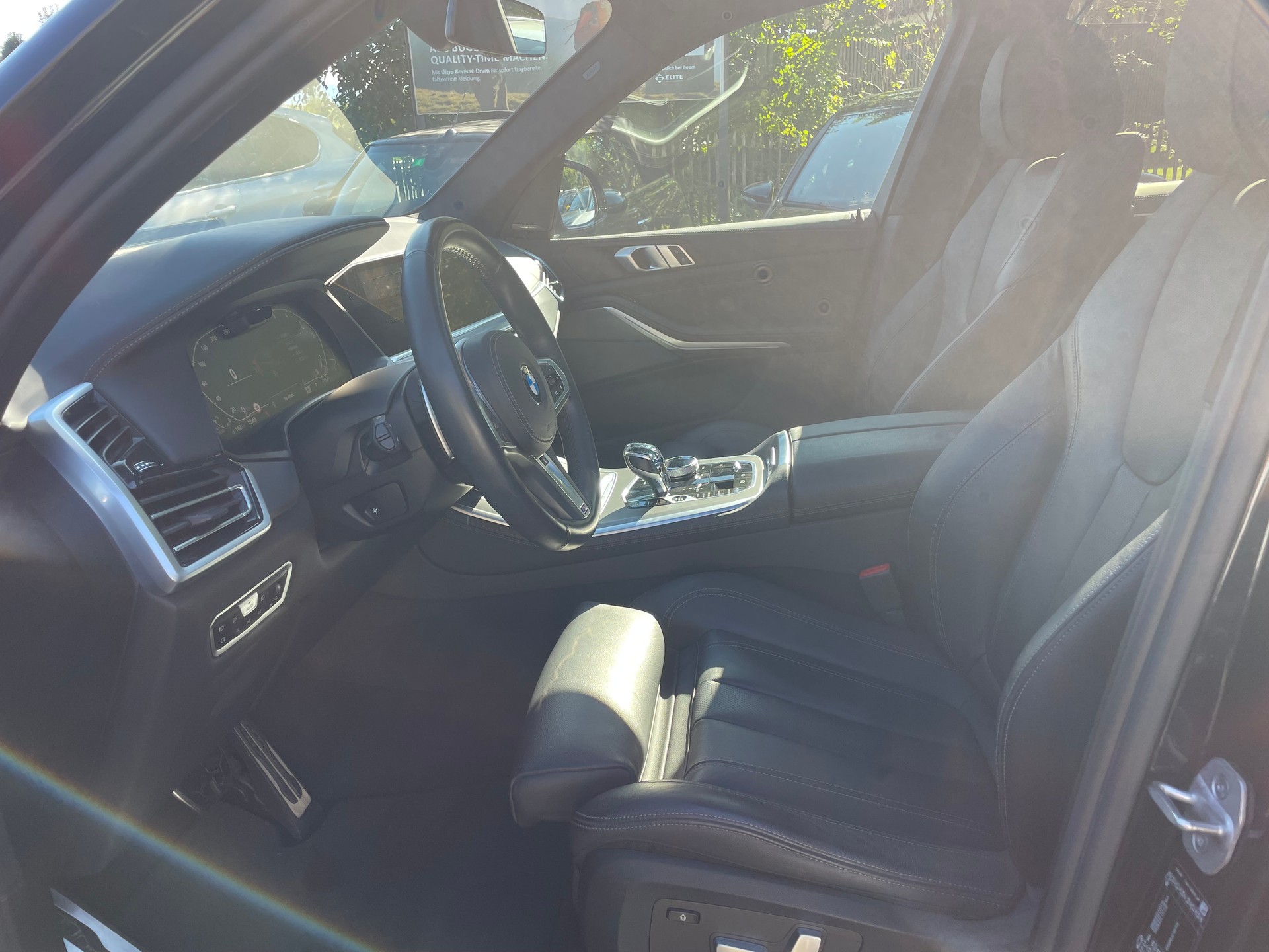 BMW X5 xDrive 48V 40d M Sport Steptronic-image-8