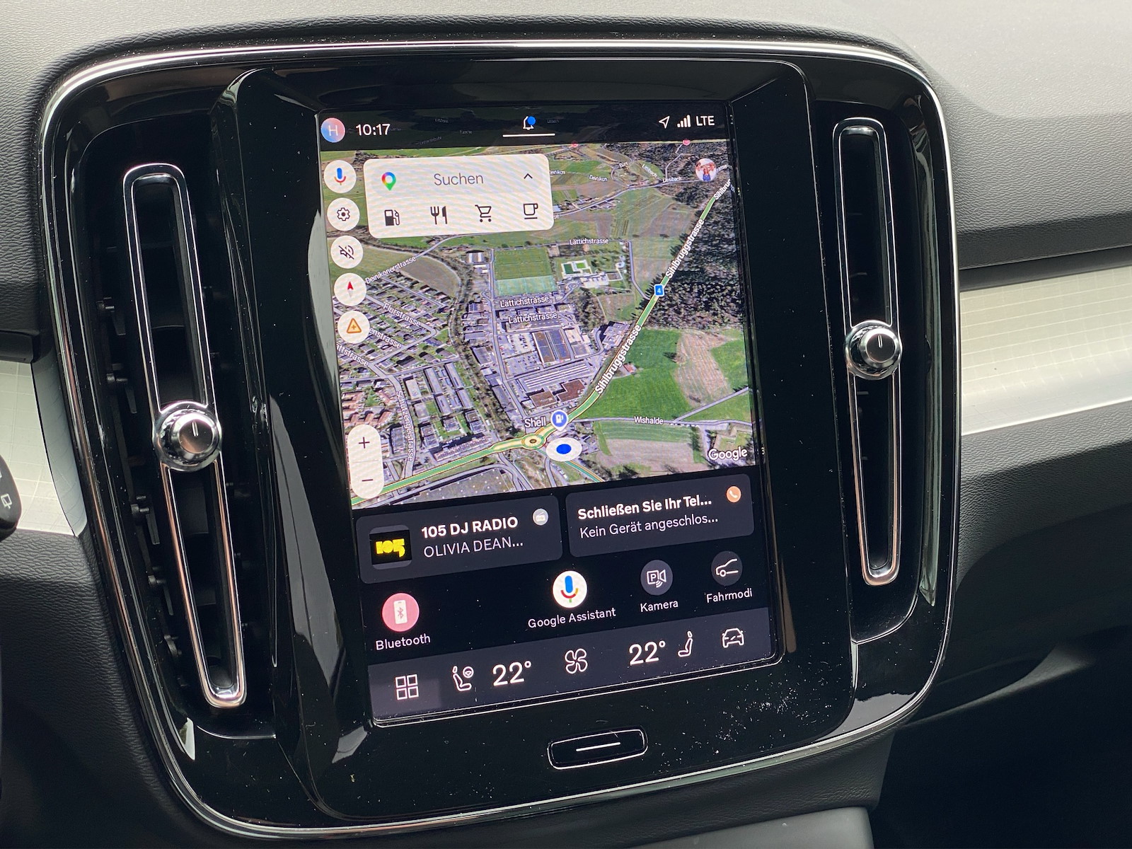 VOLVO XC40 2.0 B3 MH Plus Dark-image-13