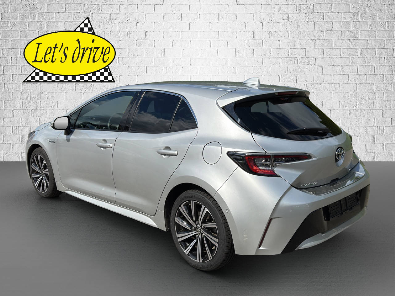TOYOTA Corolla 1.8 HSD Trend-image-3