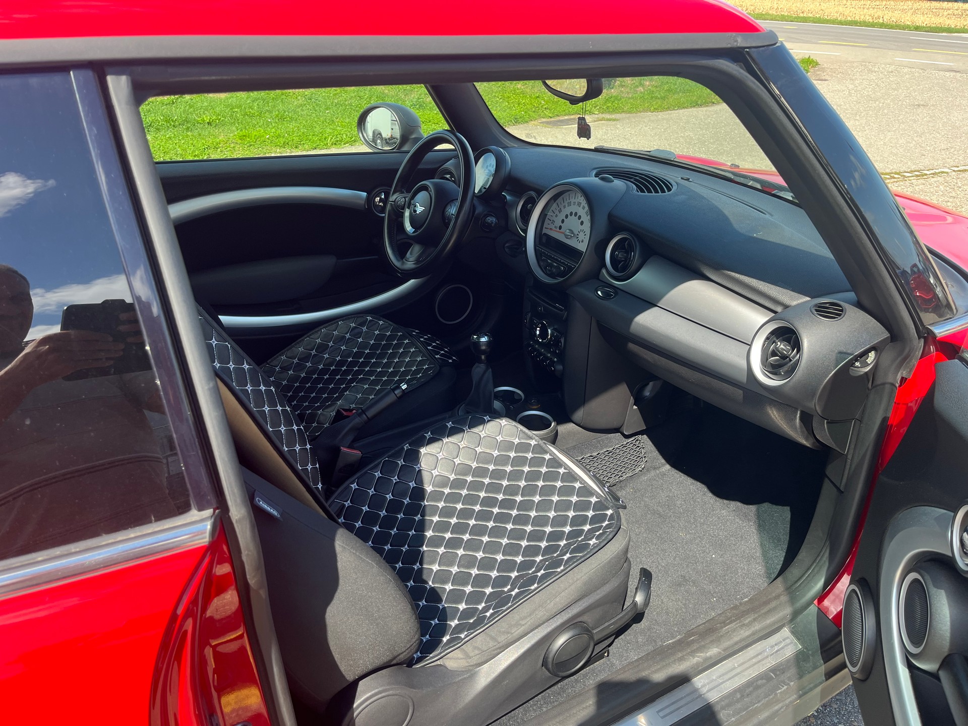 MINI One-image-5
