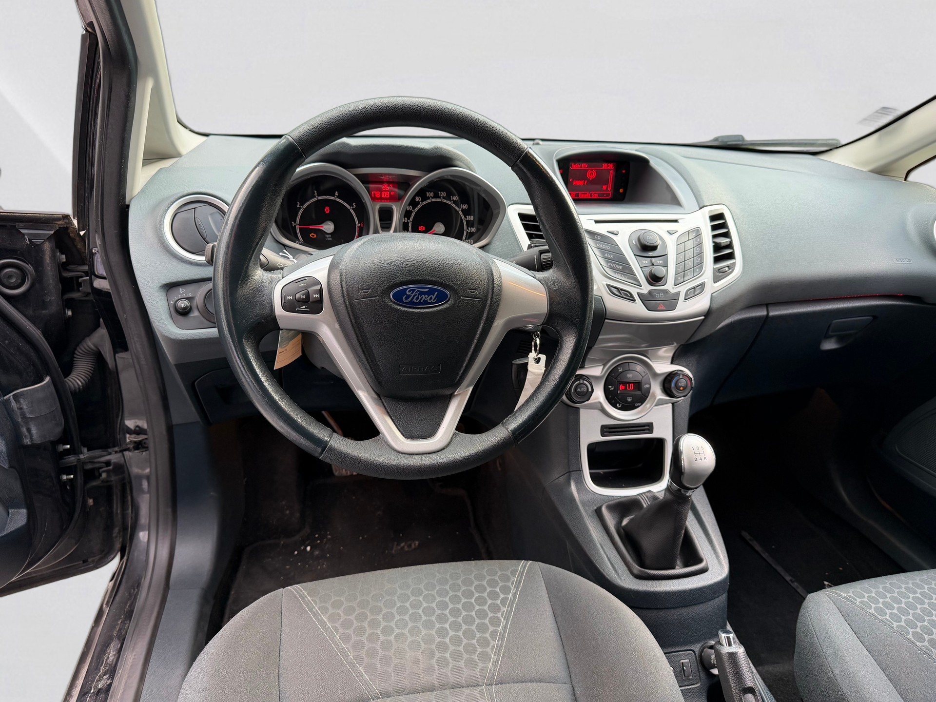 FORD Fiesta 1.25 16V Trend-image-13