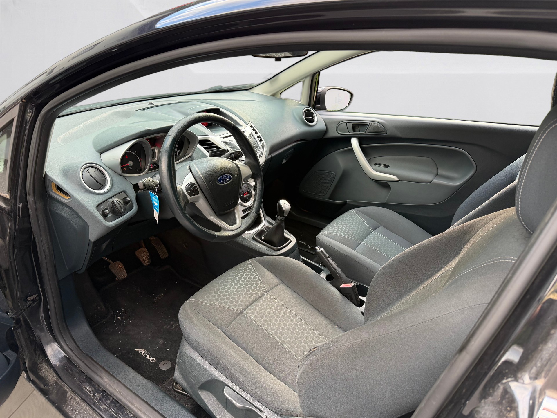 FORD Fiesta 1.25 16V Trend-image-11