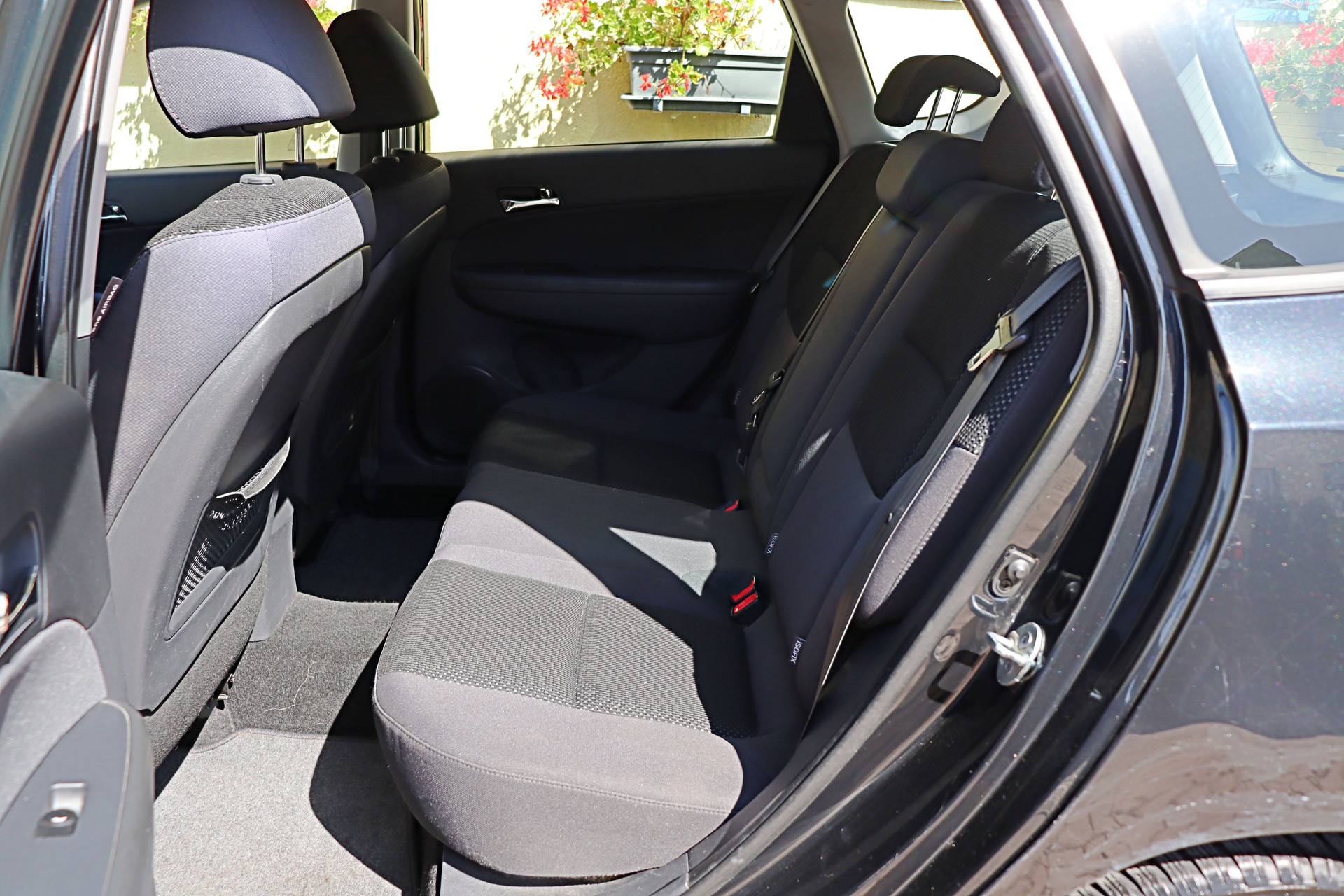 HYUNDAI i30 Wagon 1.6 Style Automatic-image-12