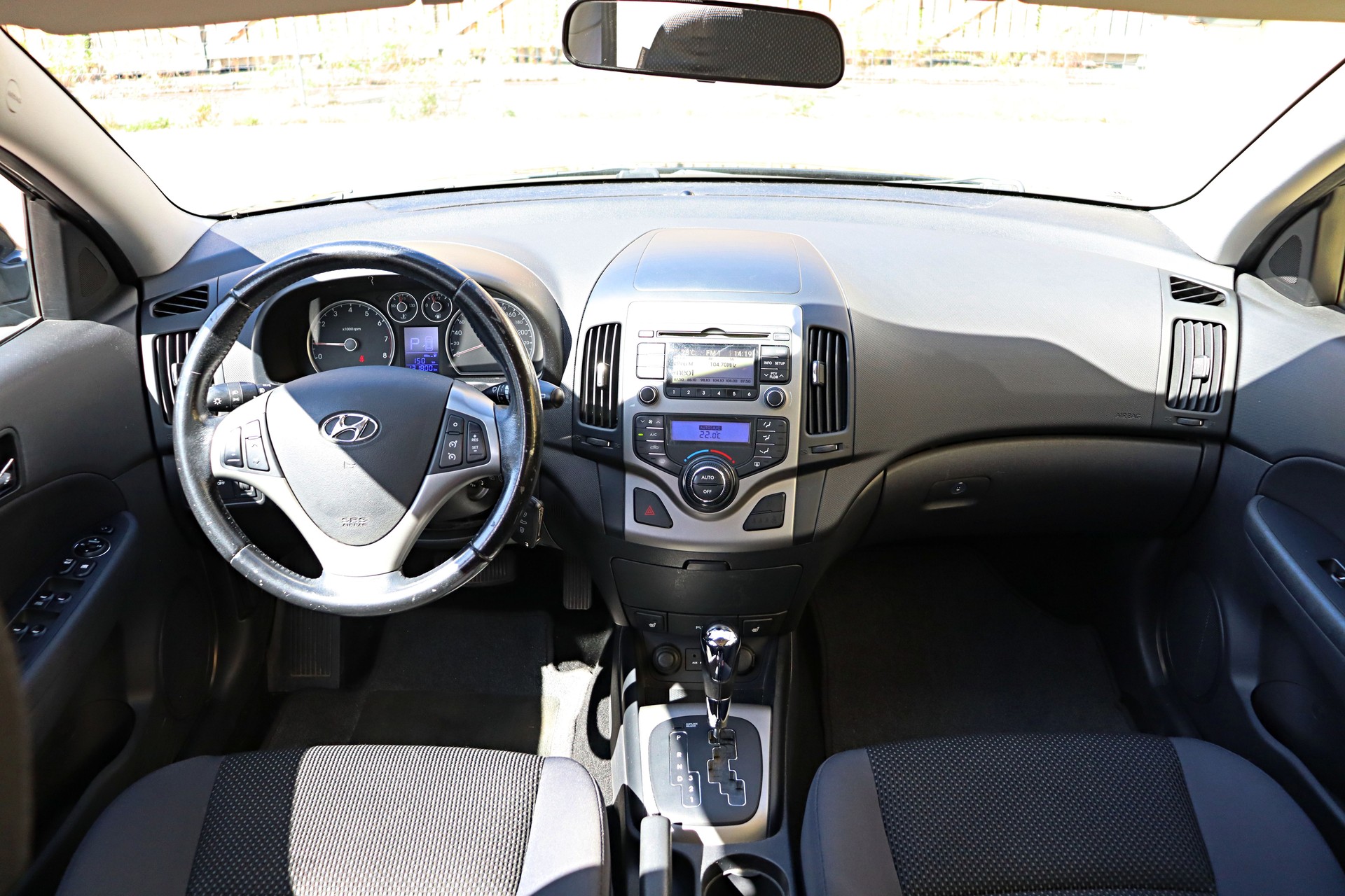 HYUNDAI i30 Wagon 1.6 Style Automatic-image-8