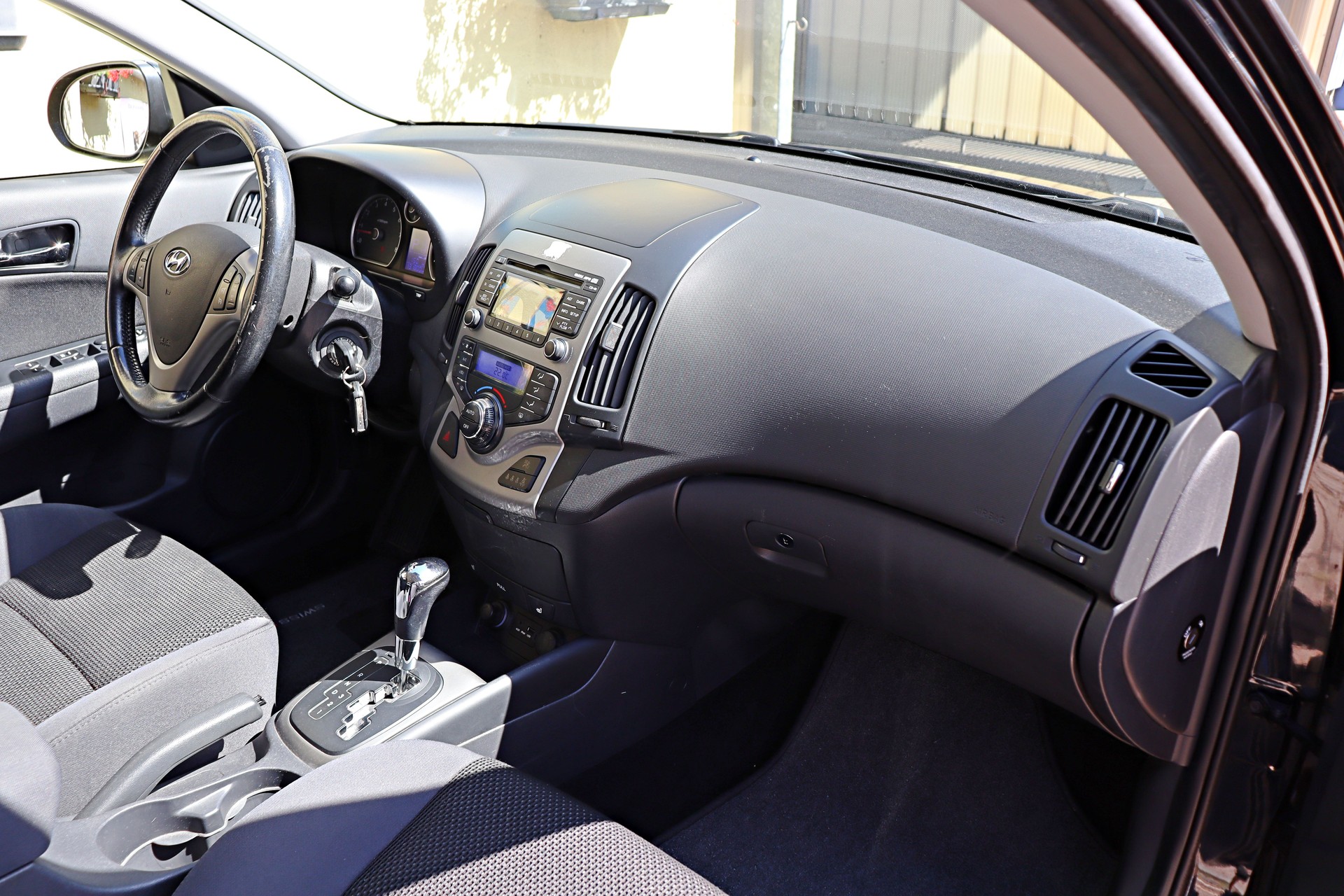 HYUNDAI i30 Wagon 1.6 Style Automatic-image-7