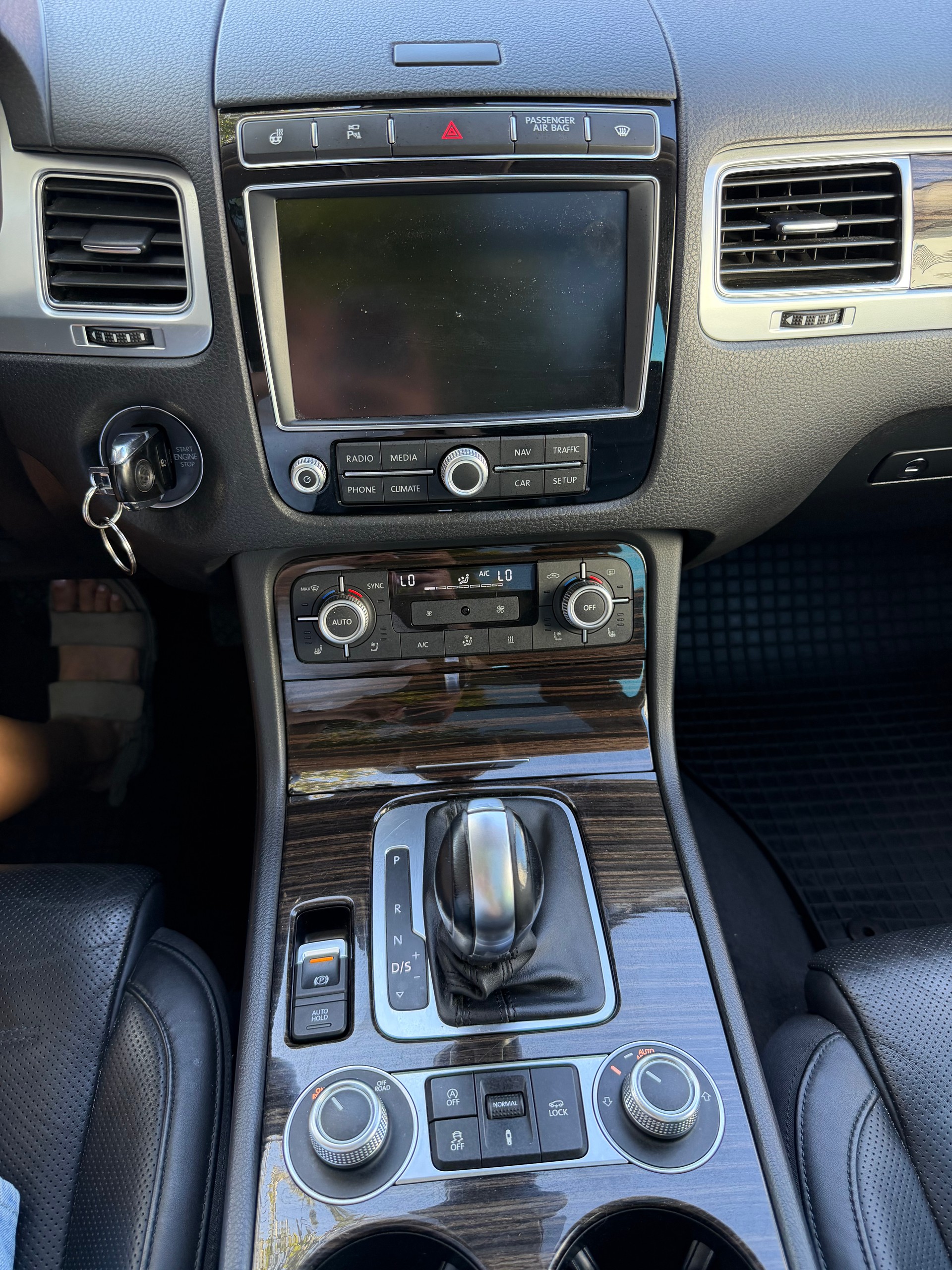 VW Touareg 3.0 TDI BlueMotion Technology Tiptronic-image-7
