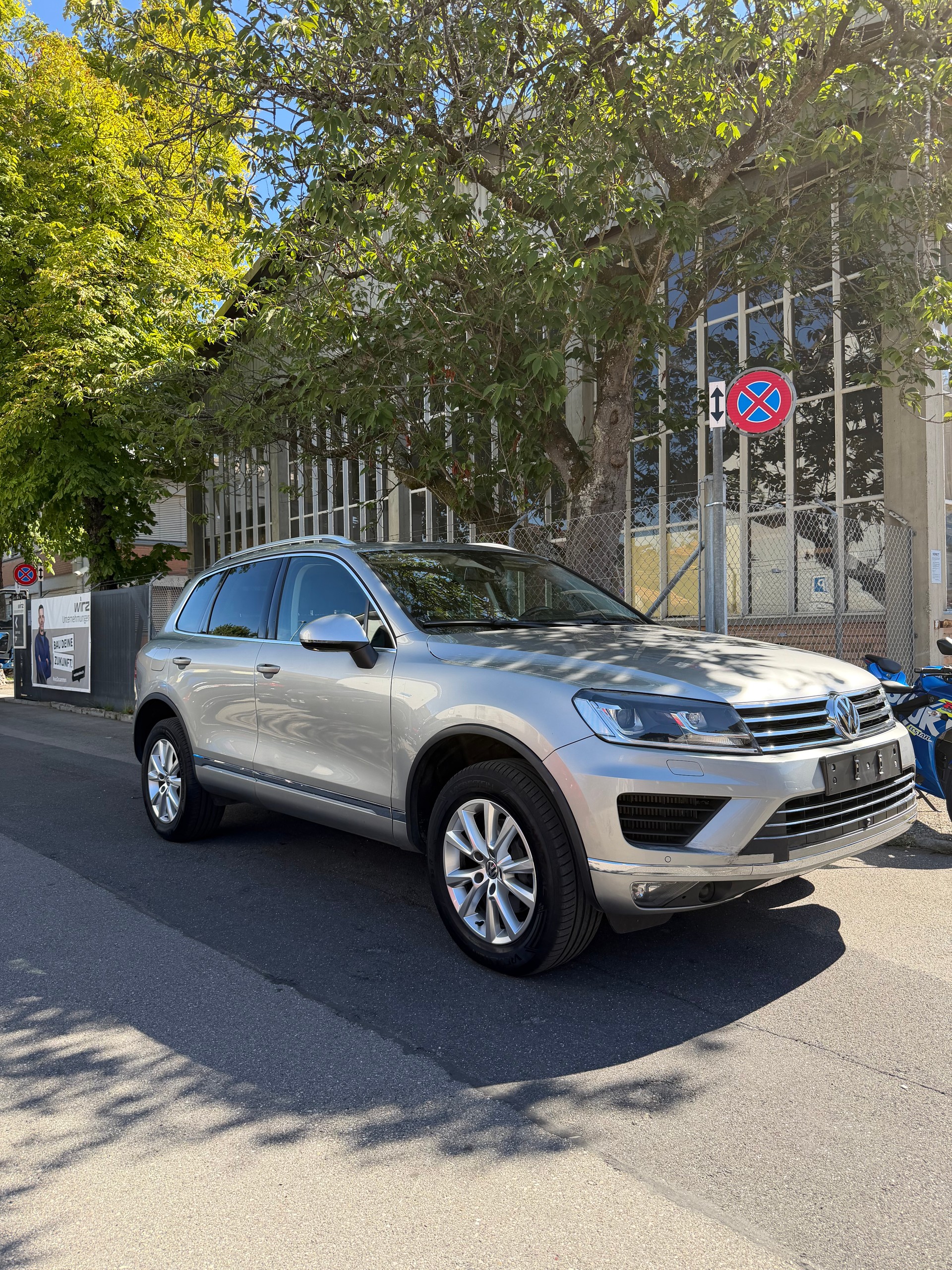 VW Touareg 3.0 TDI BlueMotion Technology Tiptronic-image-0