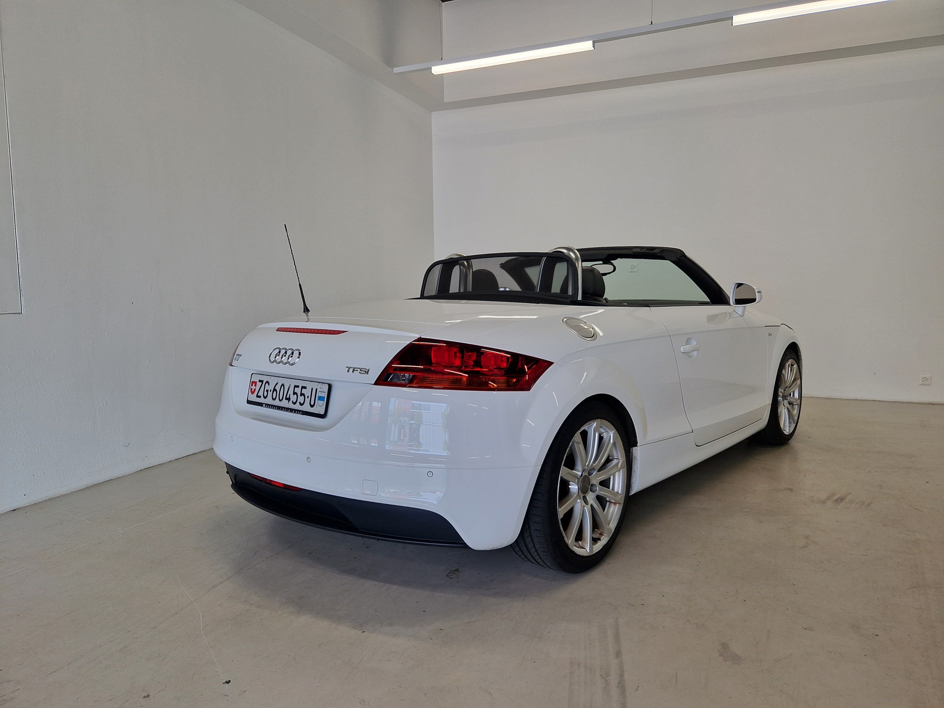AUDI TT Roadster 1.8 TFSI-image-3