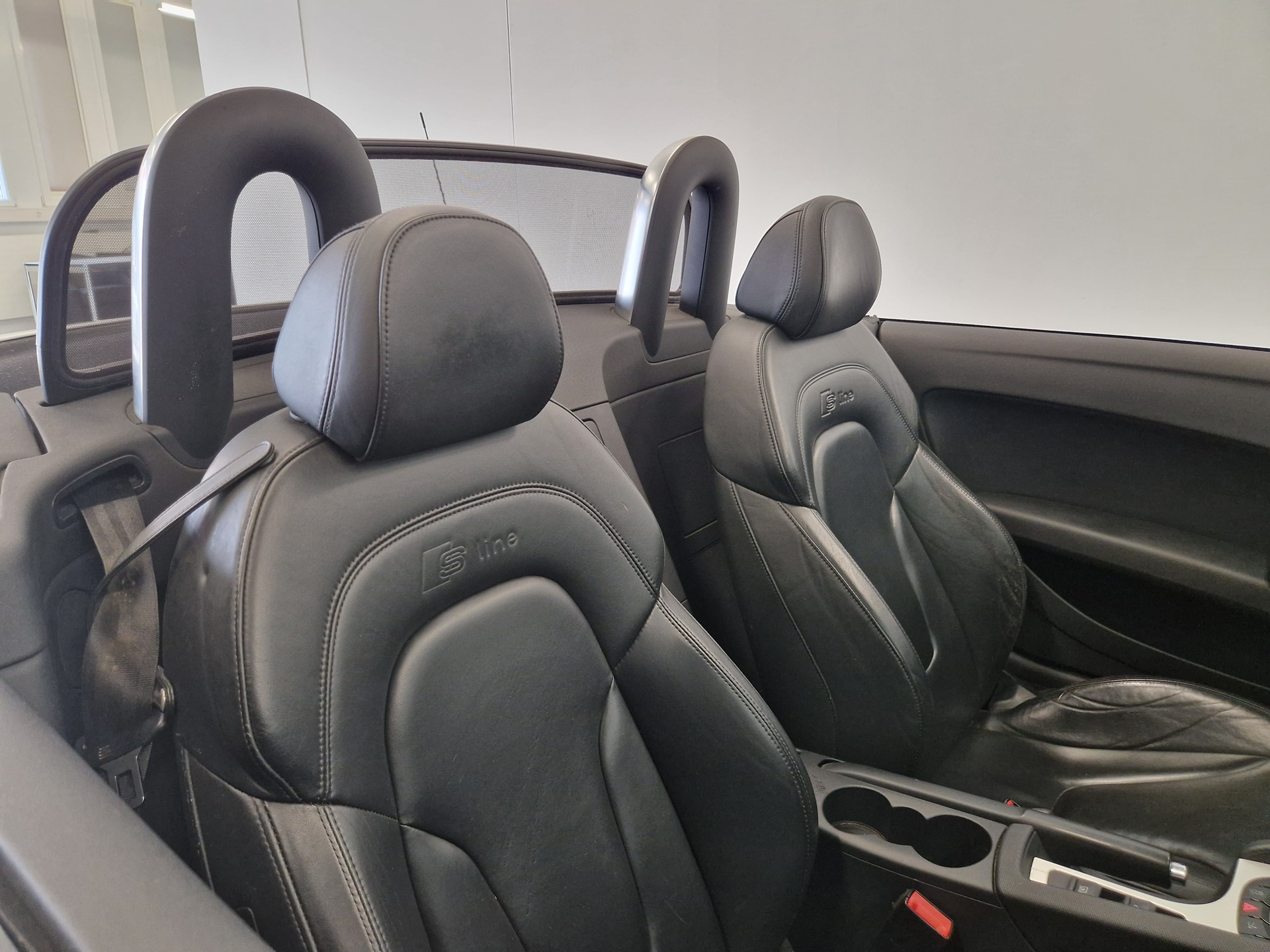AUDI TT Roadster 1.8 TFSI-image-6
