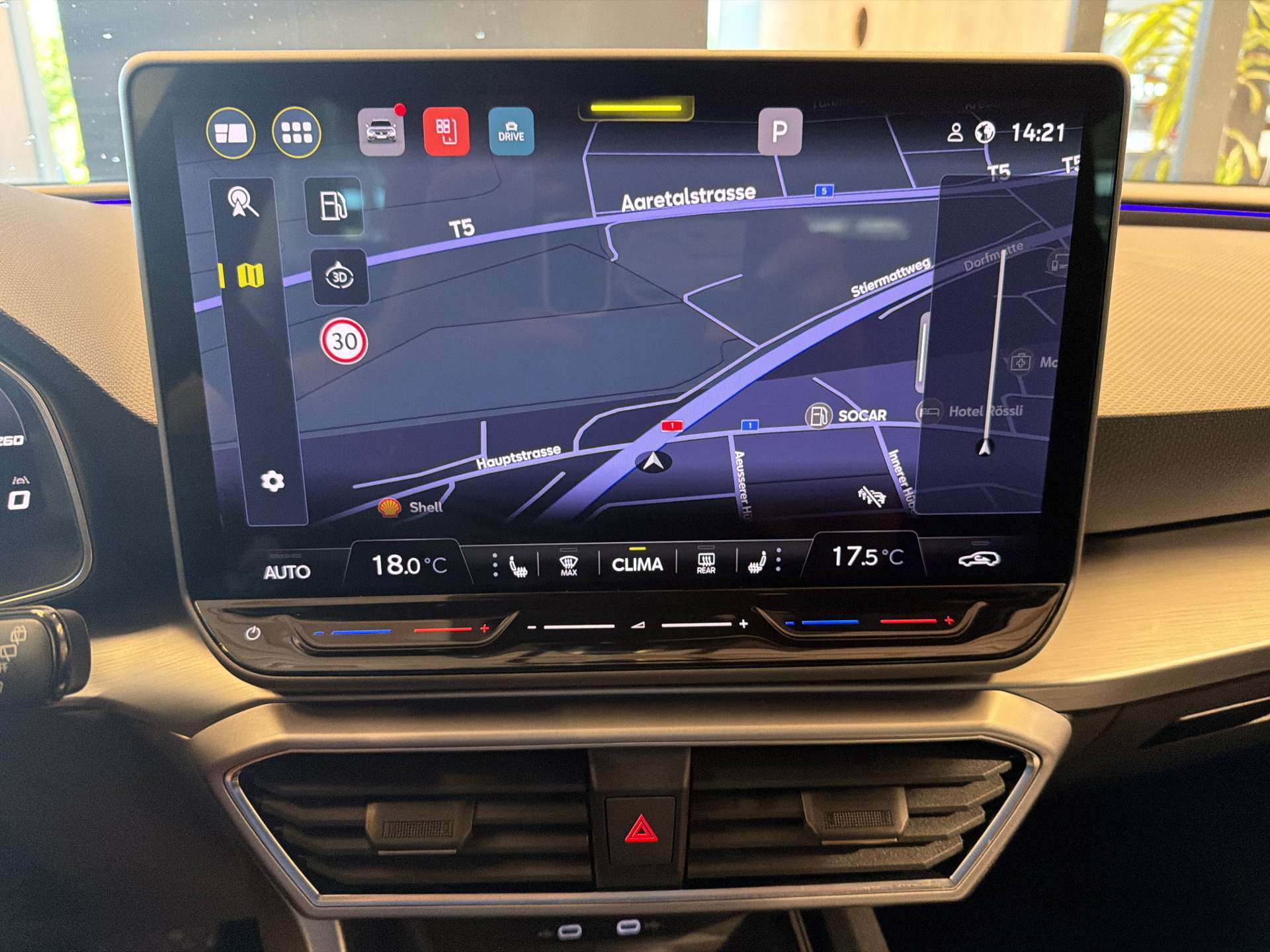SEAT Leon ST 1.5 eTSi mHEV FR DSG-Automat-image-1
