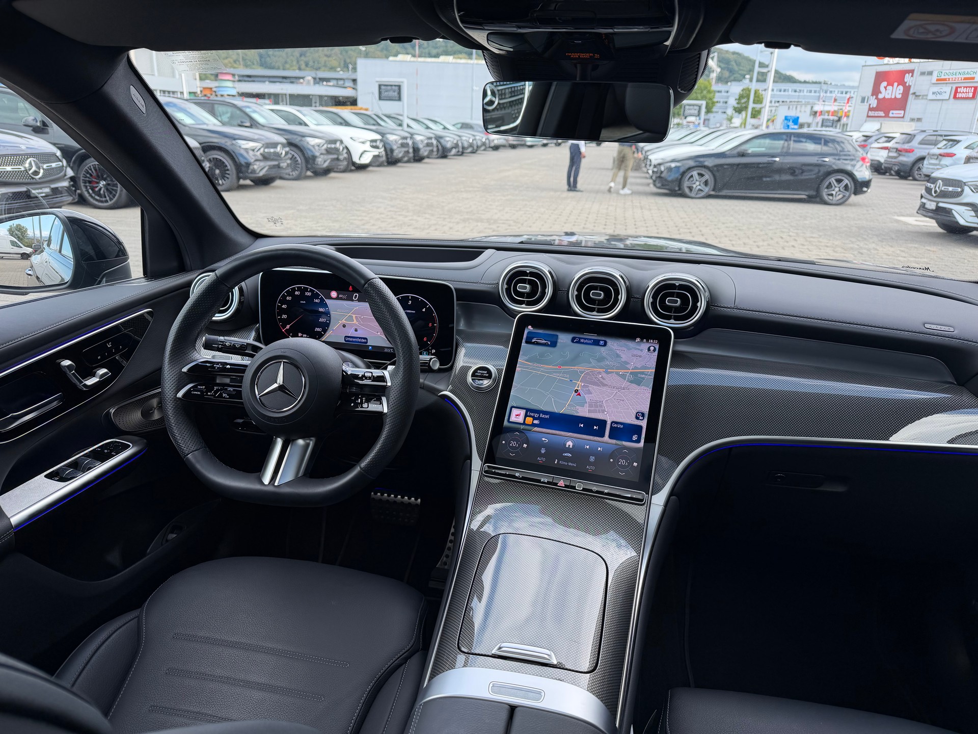 MERCEDES-BENZ GLC 220 d AMG Line 4Matic 9G-Tronic-image-7