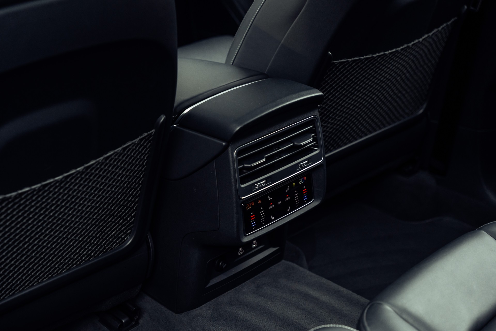 AUDI SQ7 TFSI quattro tiptronic Daytonagrau-image-16