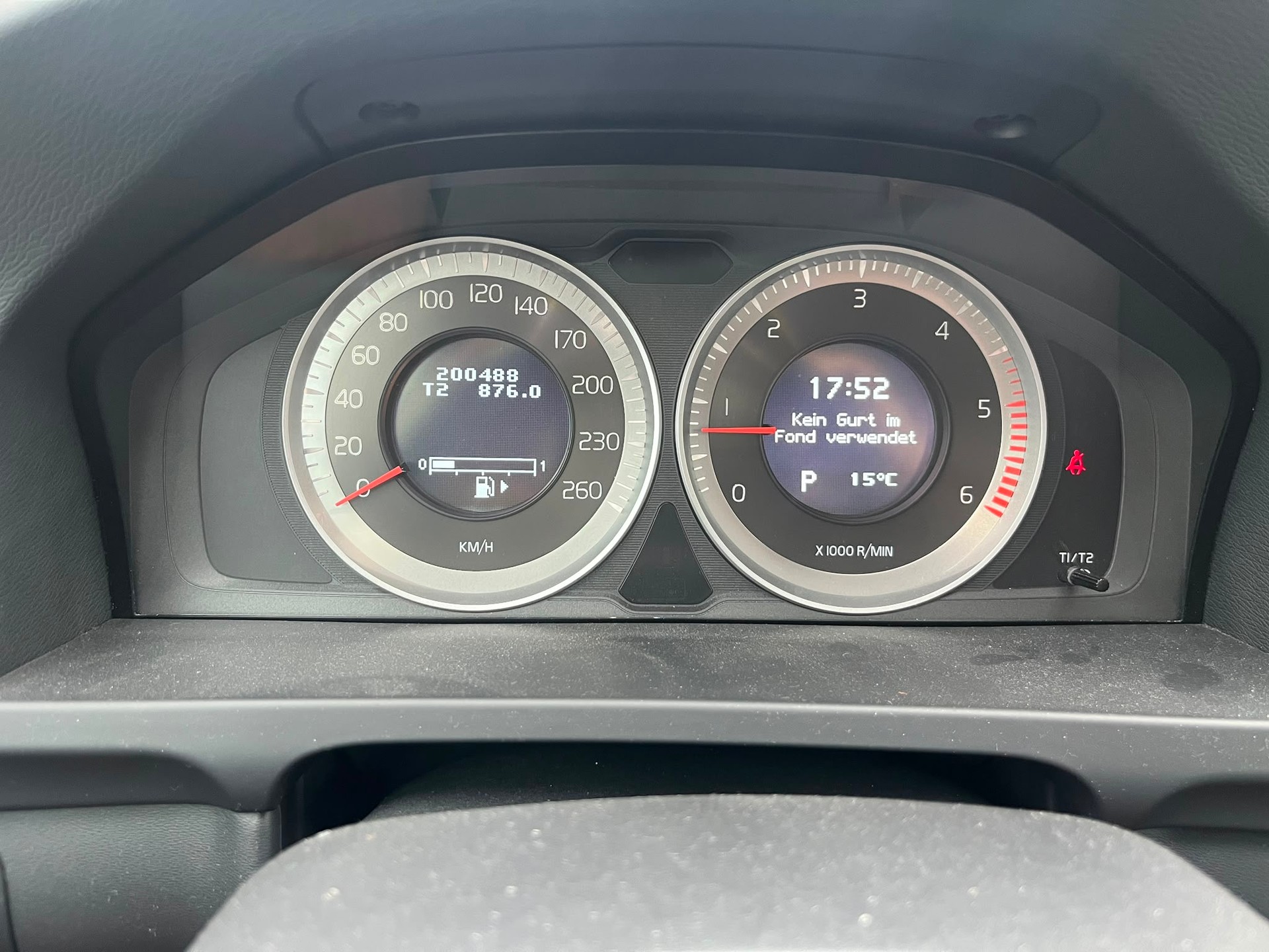 VOLVO V60 D4 Summum Geartronic Frisch ab MFK 09.09.2026-image-8