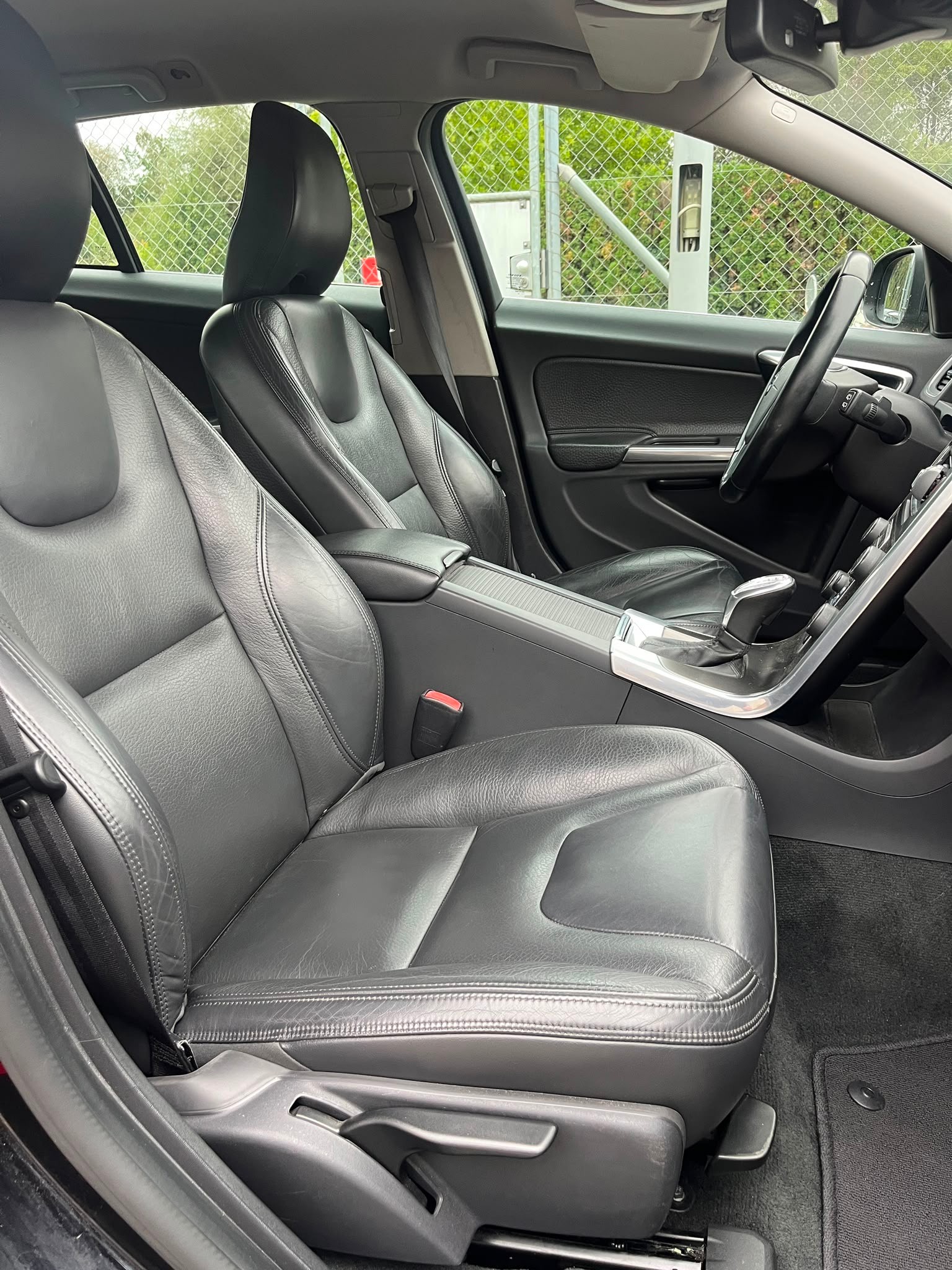 VOLVO V60 D4 Summum Geartronic Frisch ab MFK 09.09.2026-image-11