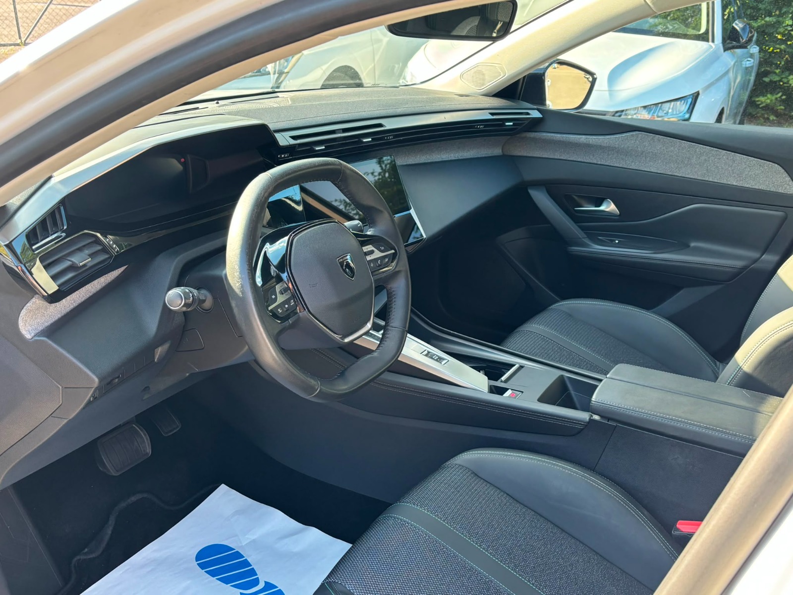 PEUGEOT 308 SW 1.5 BlueHDI Allure Pack EAT8-image-8