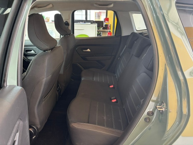 DACIA Duster TCe 150 Journey 4x4-image-12
