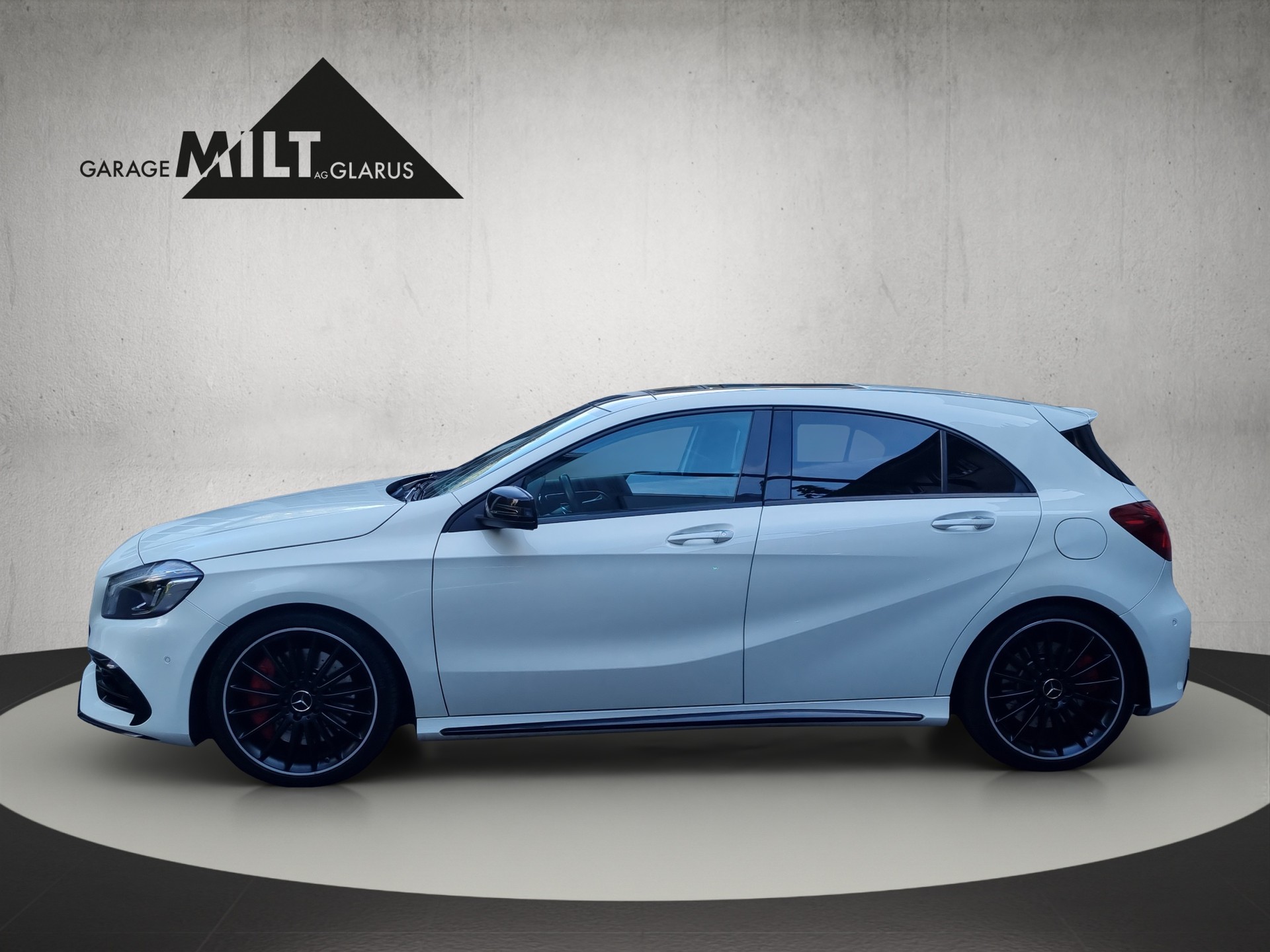 MERCEDES-BENZ A 45 AMG 4m-image-2