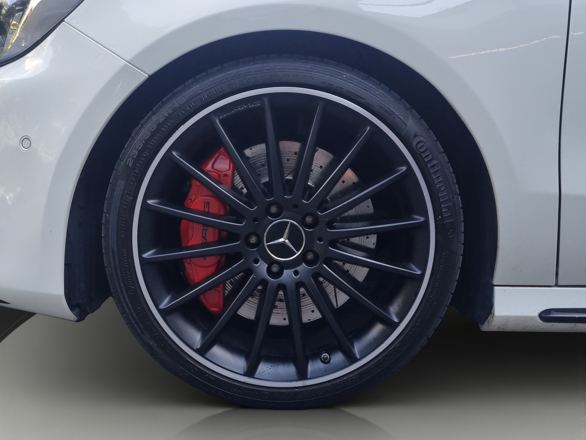 MERCEDES-BENZ A 45 AMG 4m-image-14